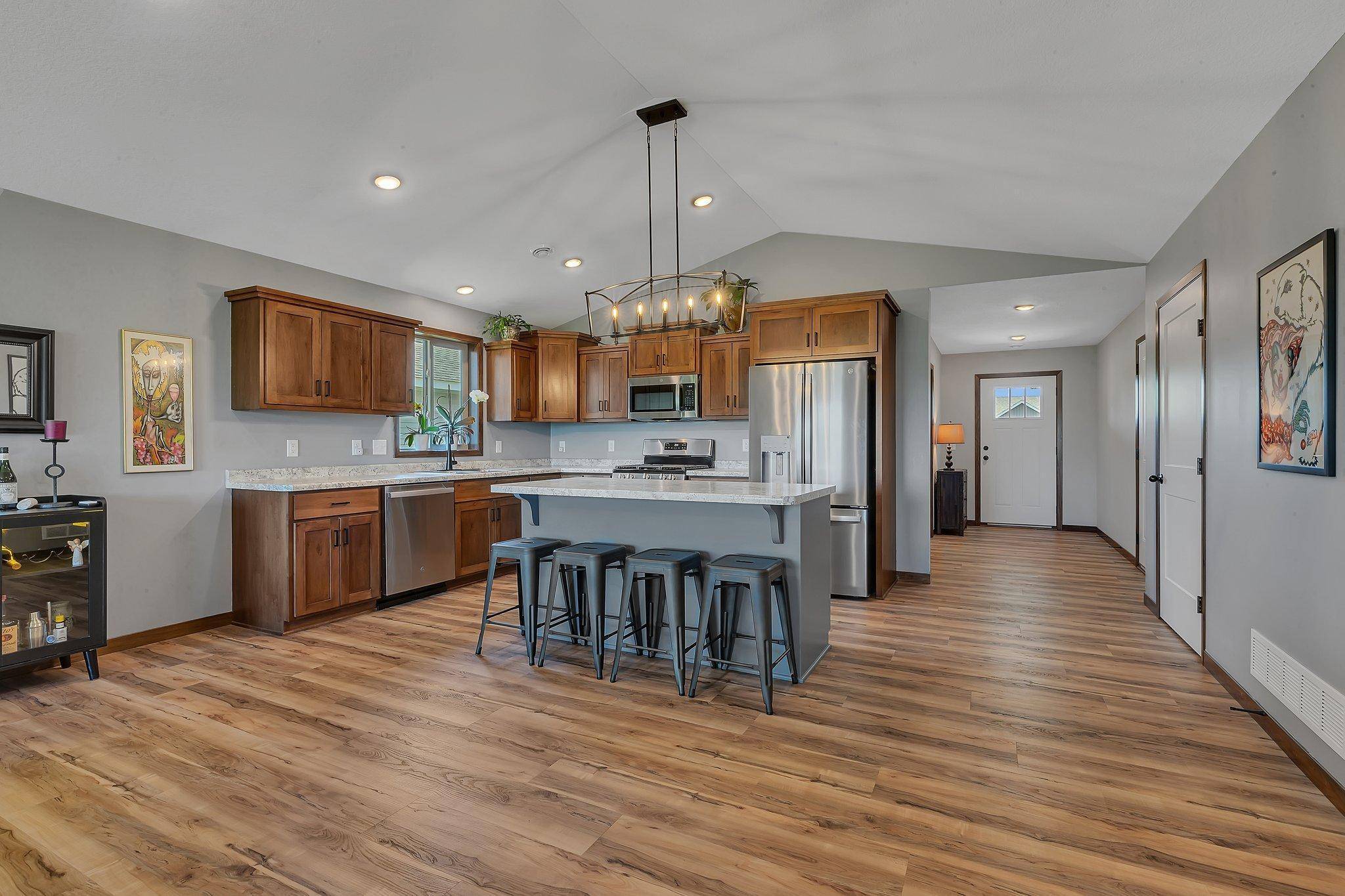 Saint Cloud, MN 56304,468 53rd AVE SE