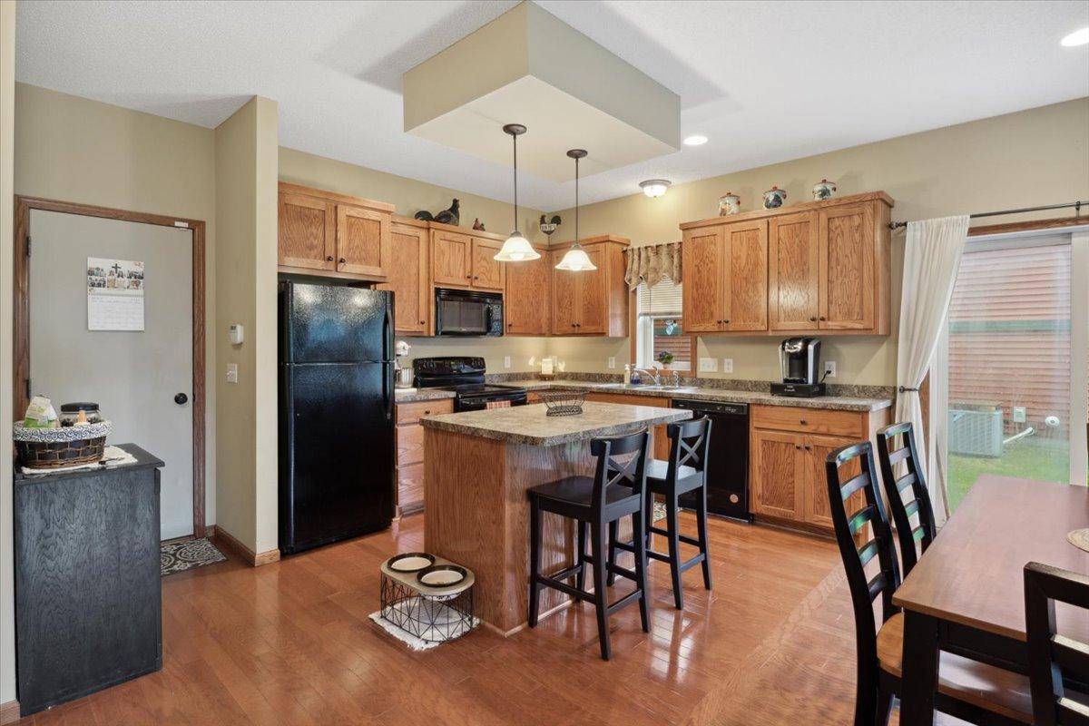 Maplewood, MN 55109,3014 Hazelwood ST