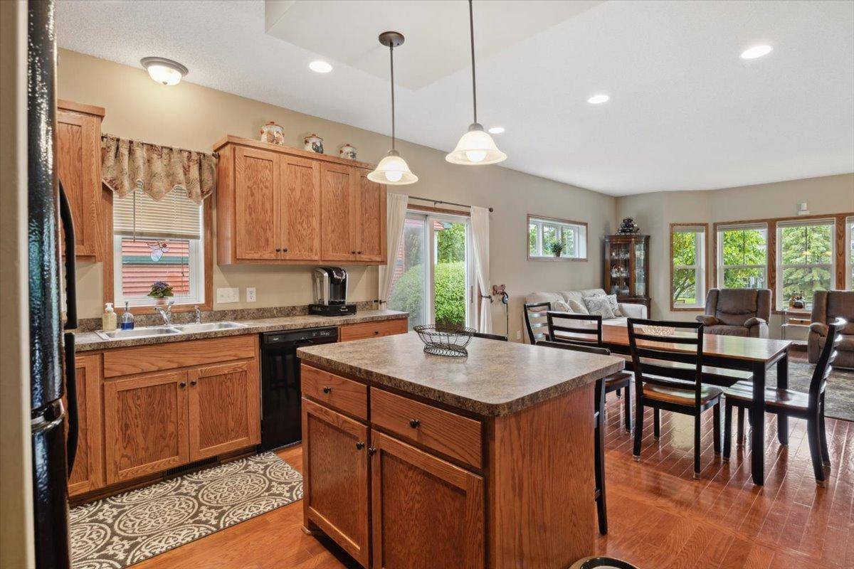 Maplewood, MN 55109,3014 Hazelwood ST