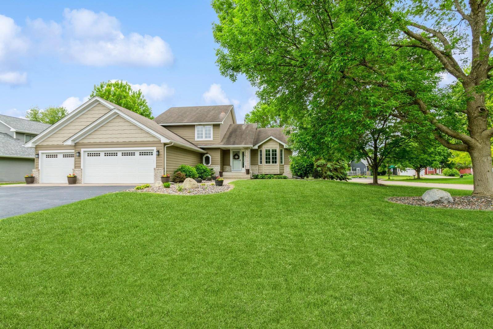 Brooklyn Park, MN 55443,3633 91st CRES N