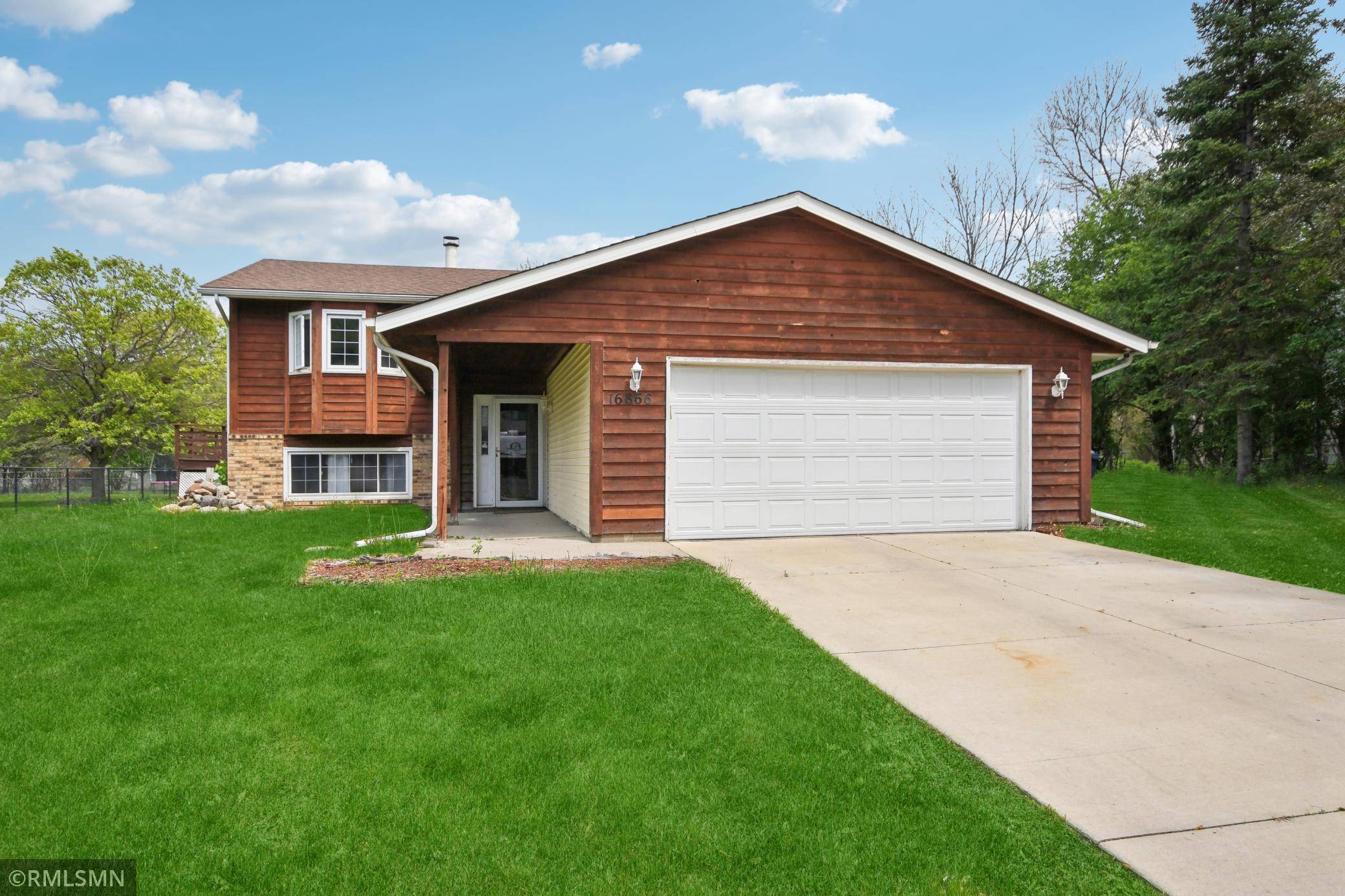 Lakeville, MN 55044,16866 Greenland PATH