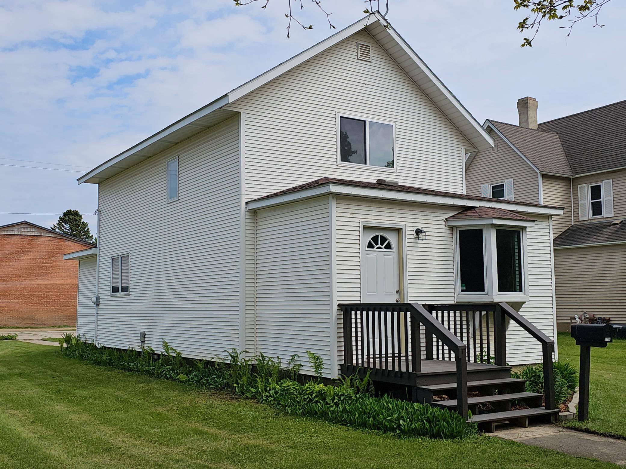 Slayton, MN 56172,2729 King AVE