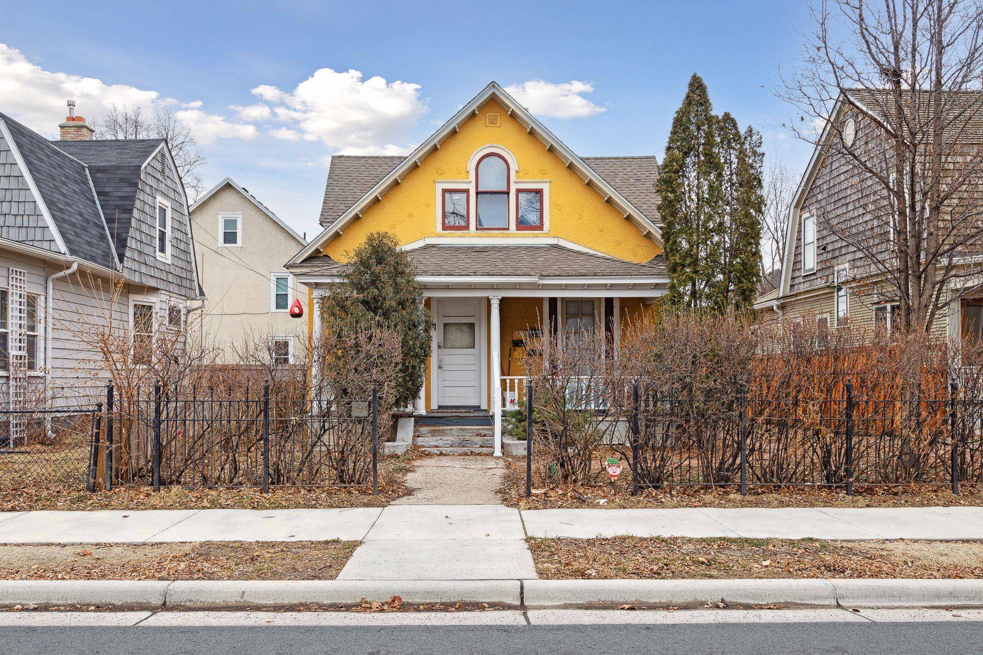 Minneapolis, MN 55408,3205 Grand AVE S