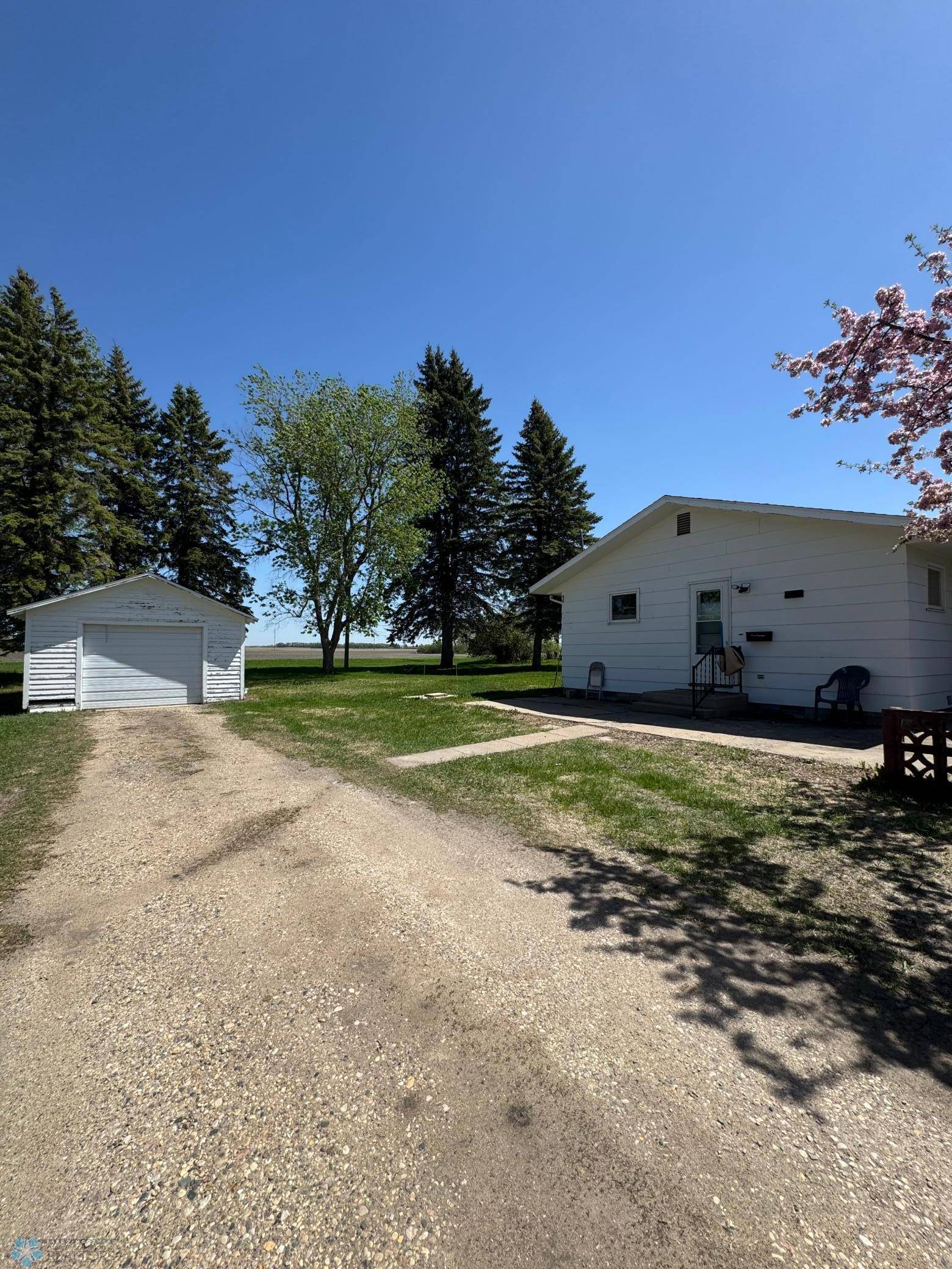 Waubun, MN 56589,1512 3rd ST