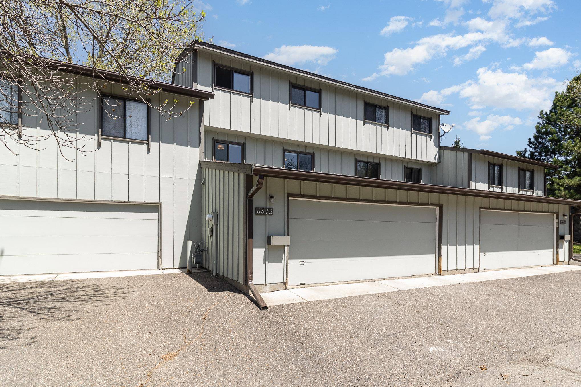 Oakdale, MN 55128,6872 Grenwich LN N