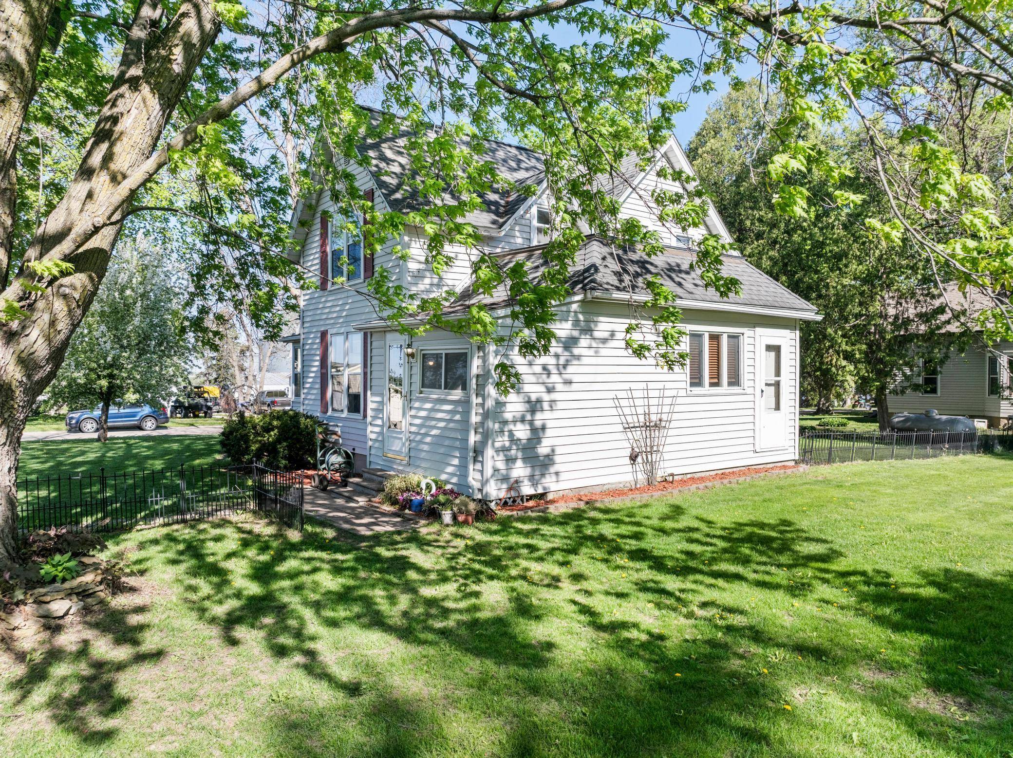 Dennison, MN 55018,37726 2nd AVE