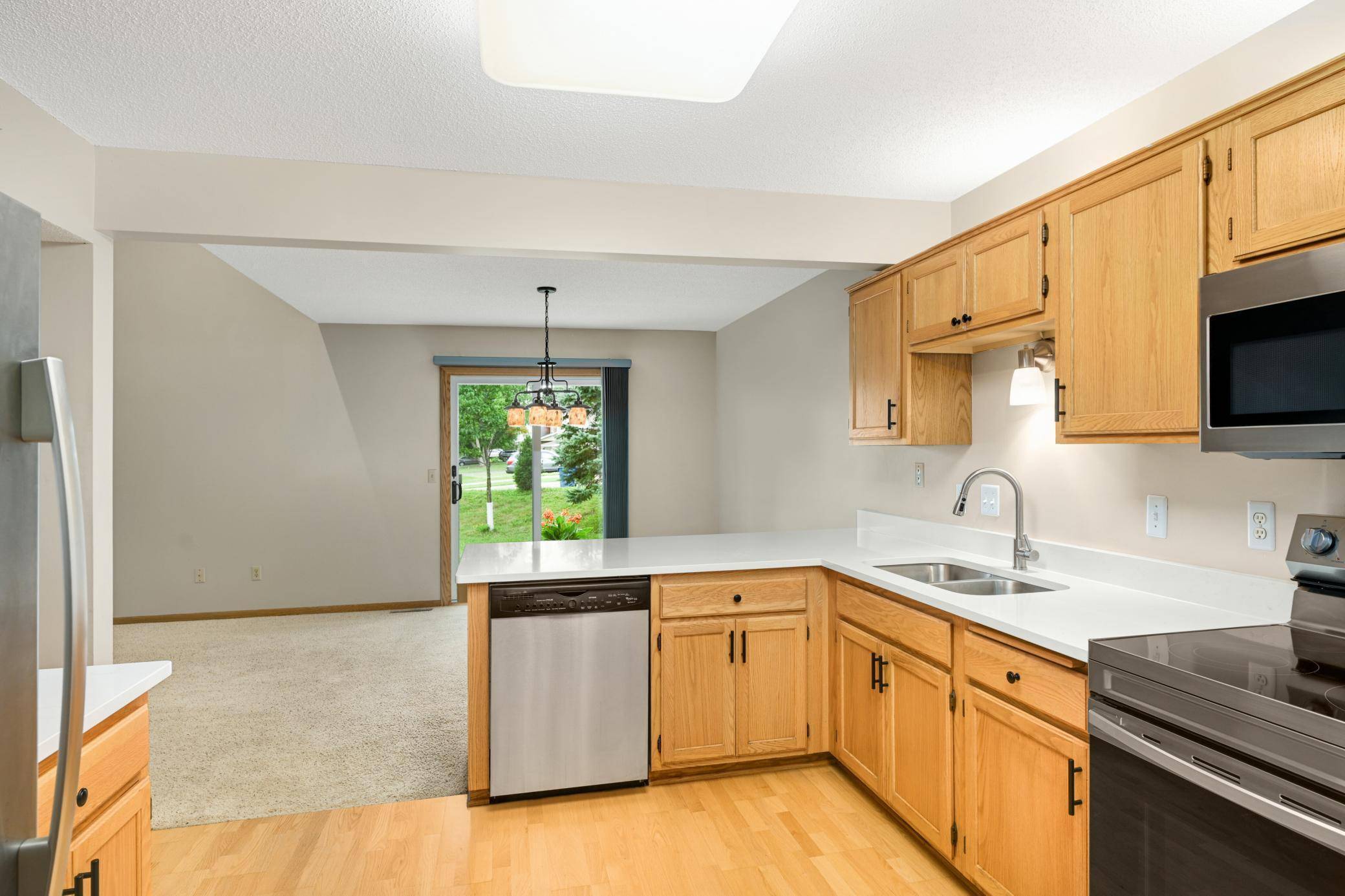 Eden Prairie, MN 55346,15264 Lesley LN