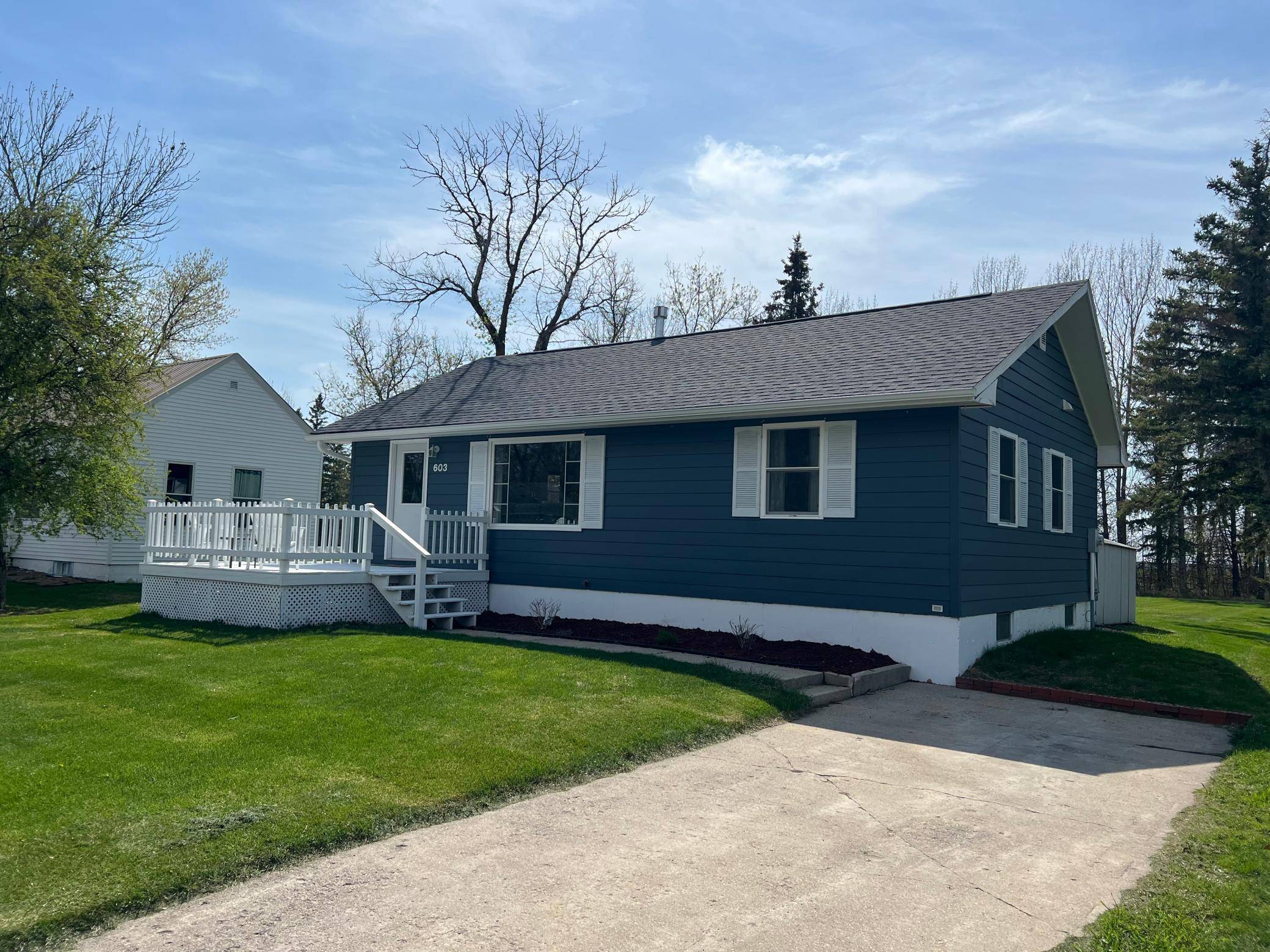 Roseau, MN 56751,603 Main AVE N