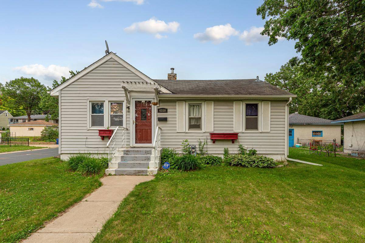 Columbia Heights, MN 55421,4559 Washington ST NE