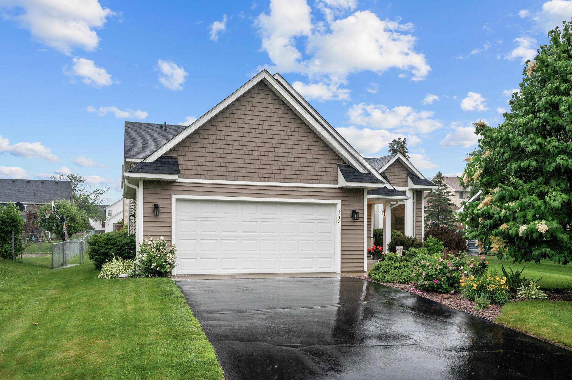 Oakdale, MN 55128,2413 Hydram AVE N