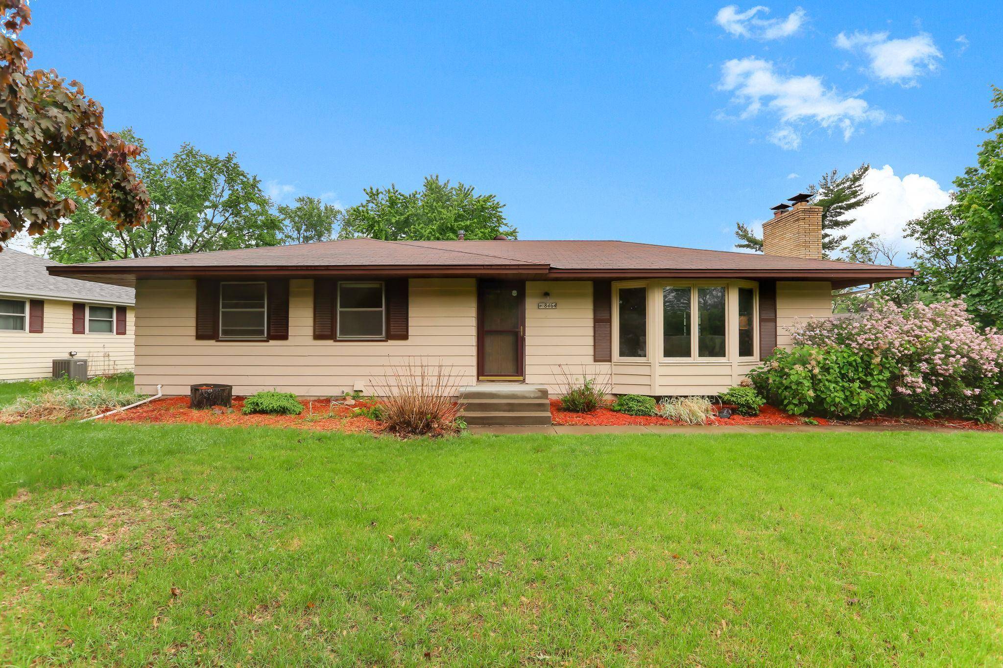 New Hope, MN 55428,8464 Meadow Lake RD N