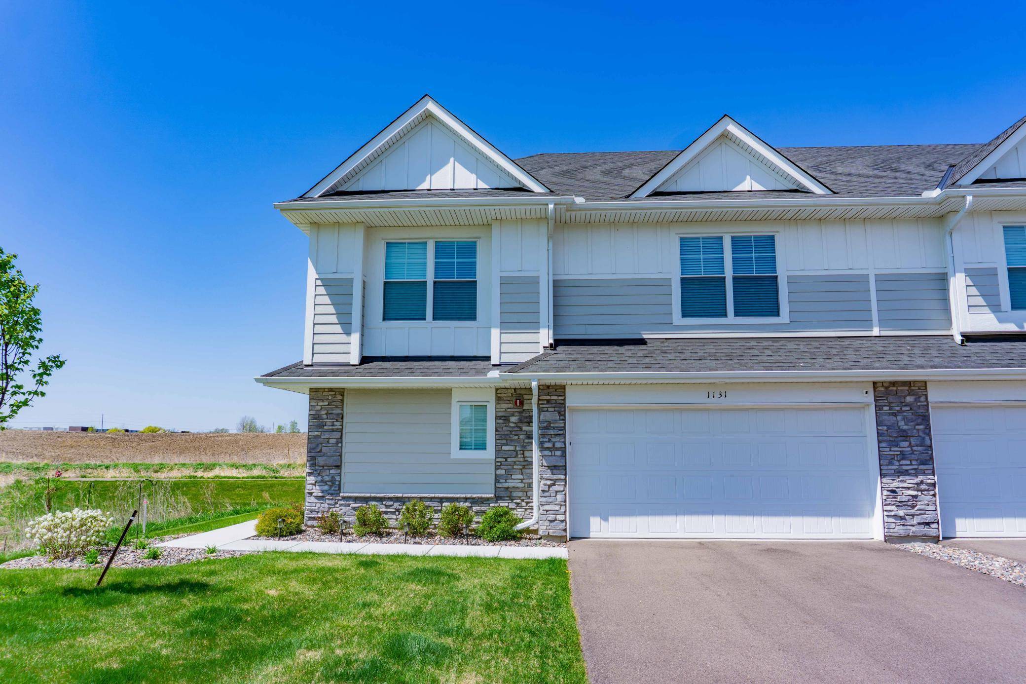 Medina, MN 55340,1131 Middlefield RD