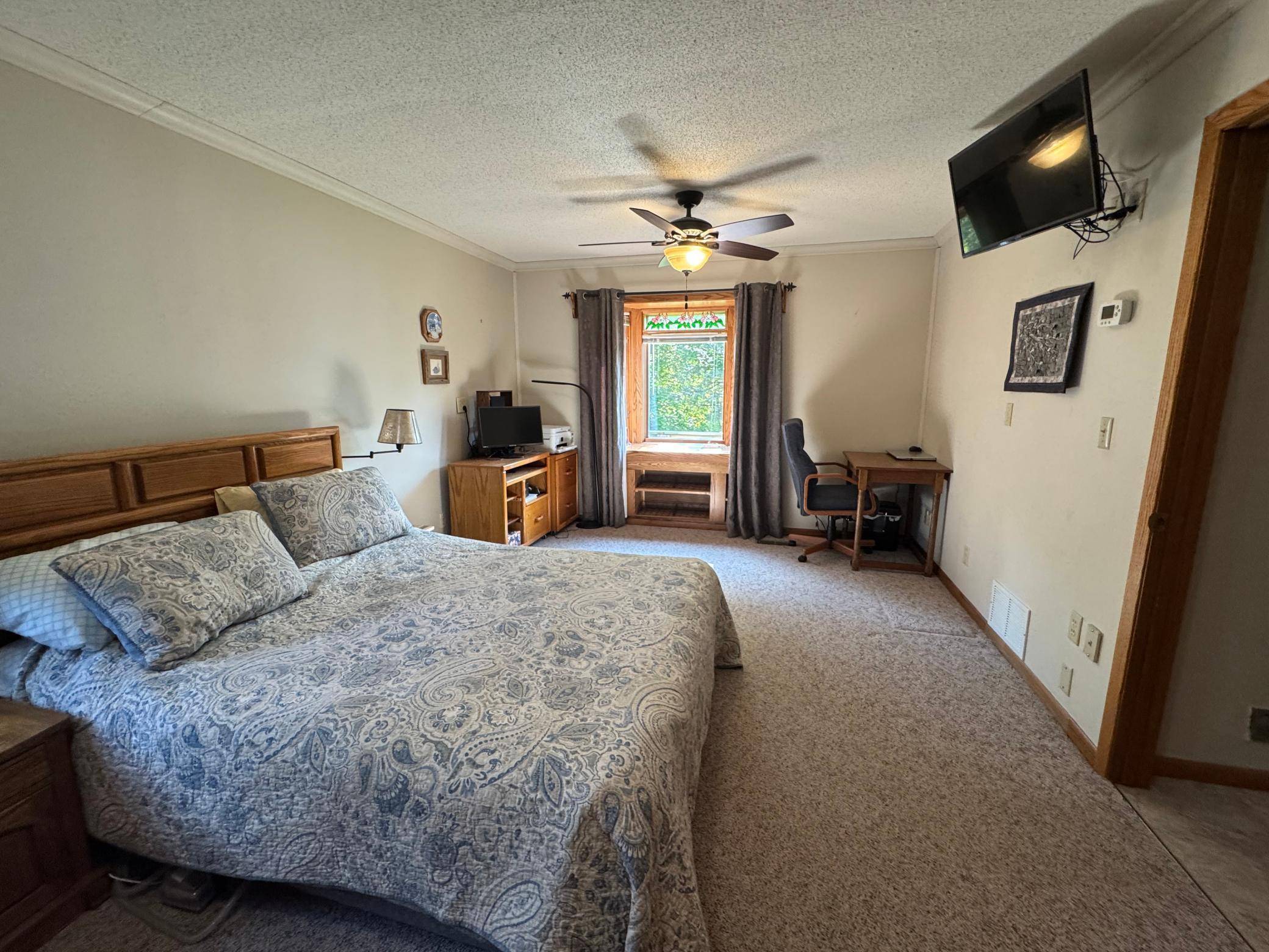 Spicer, MN 56288,8971 71st ST NE