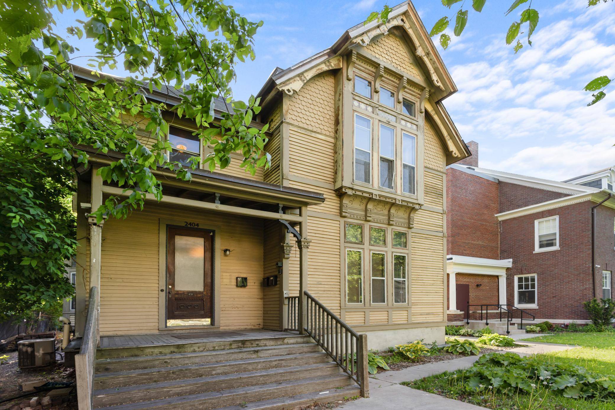 Minneapolis, MN 55404,2404 Stevens AVE
