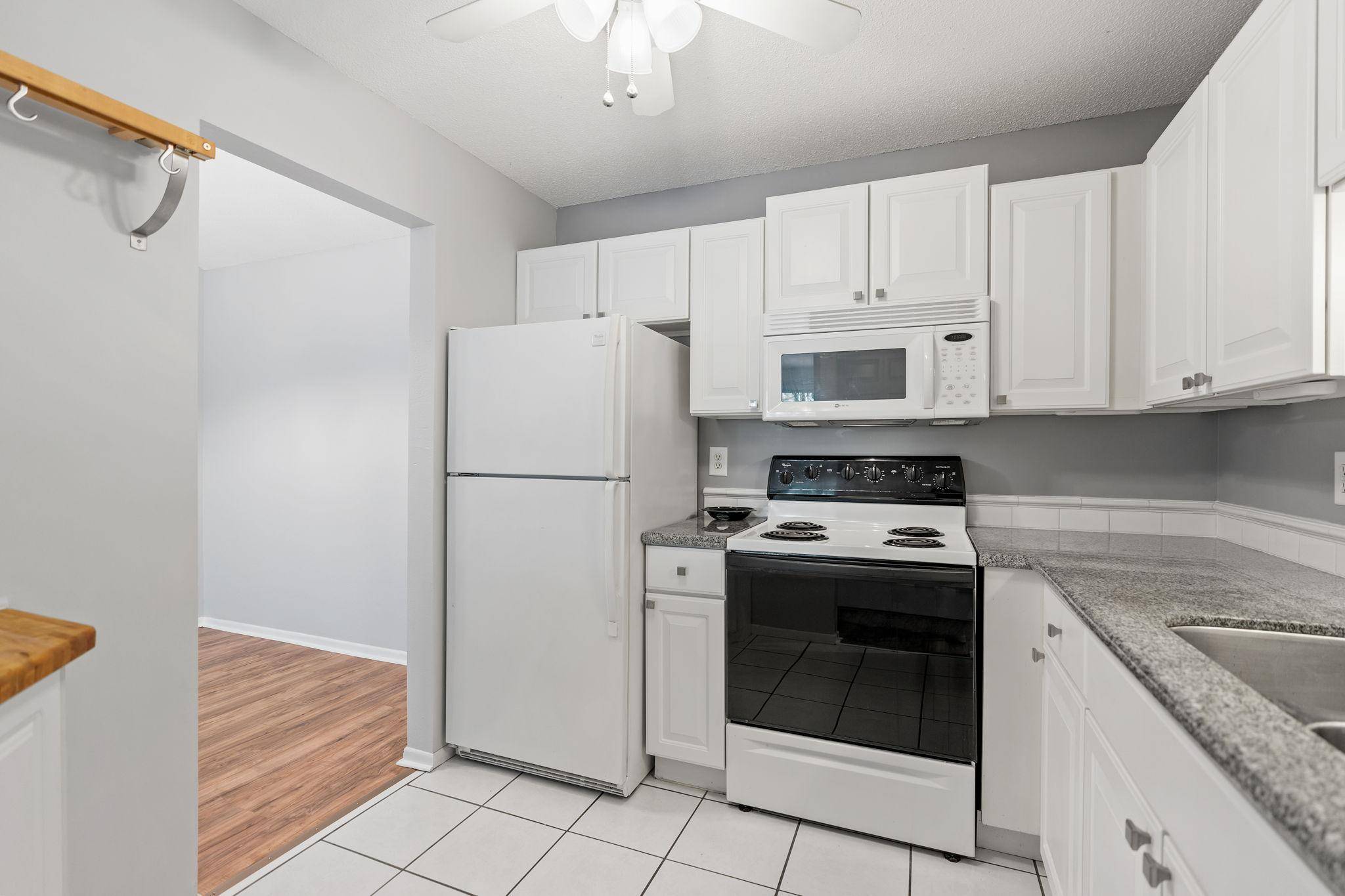 Eagan, MN 55123,3425 Golfview DR #308