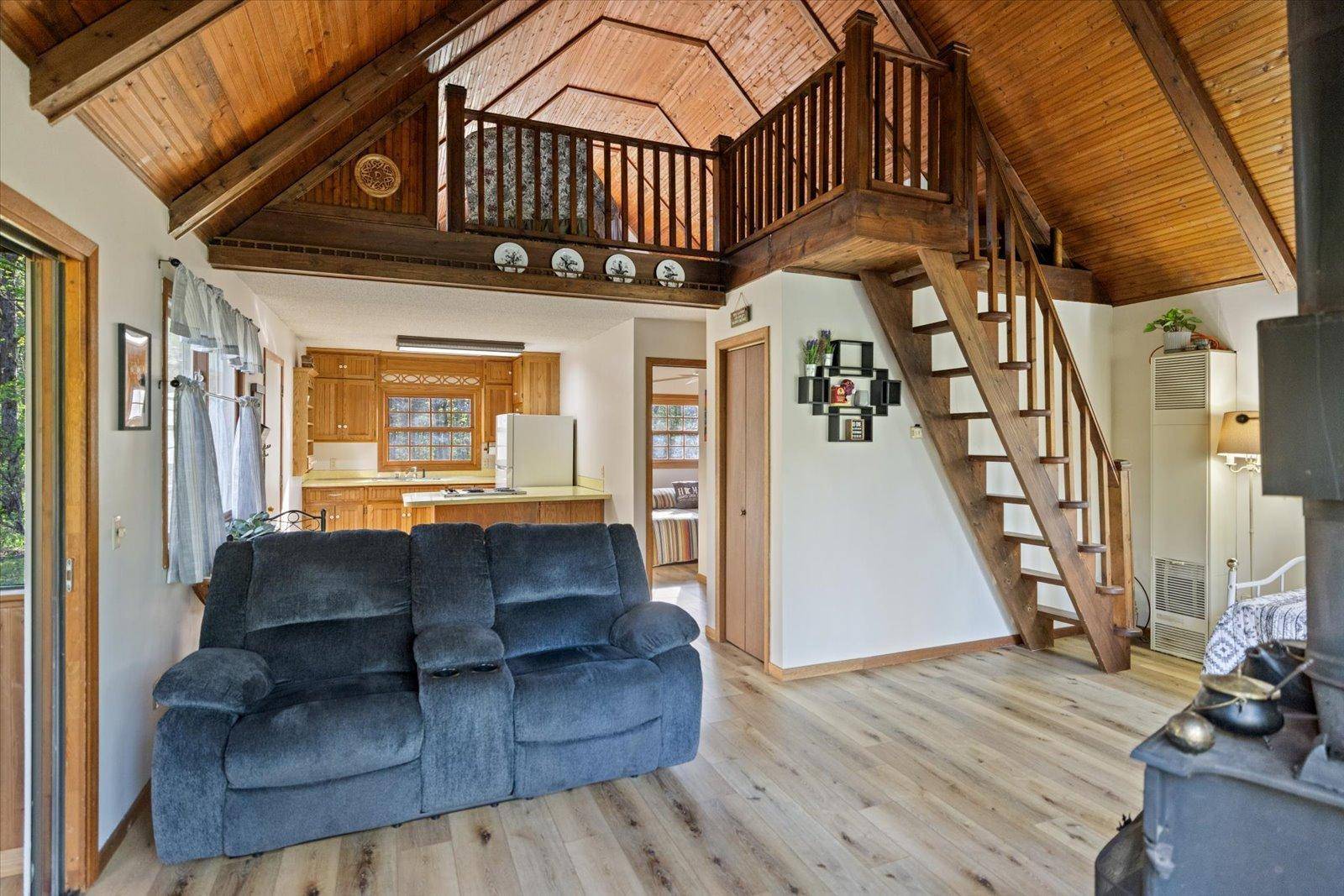 Hinckley, MN 55037,58791 State Hwy 48