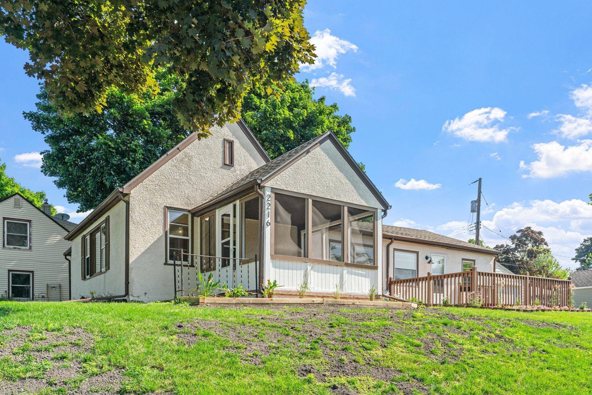Minneapolis, MN 55419,2216 W 57th ST