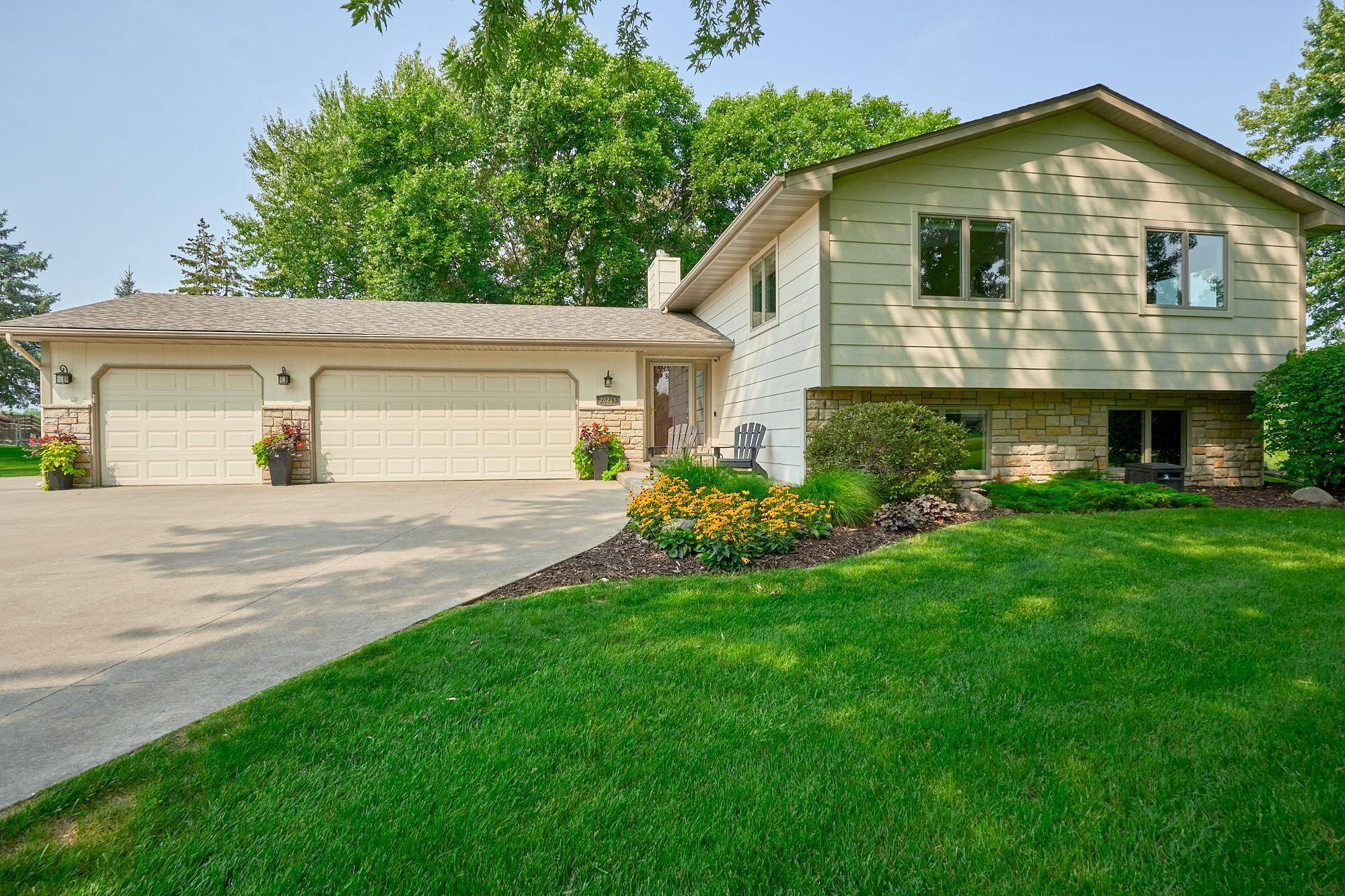 Corcoran, MN 55340,20216 Abilene LN