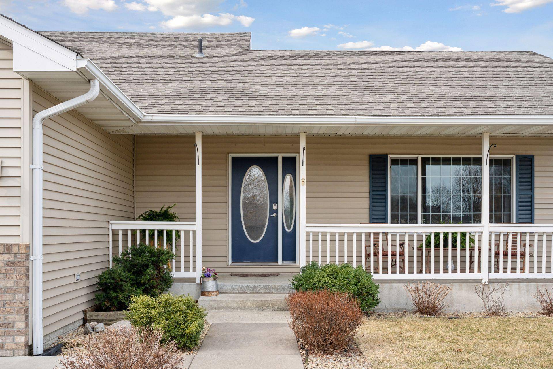 Buffalo, MN 55313,1607 Maple AVE