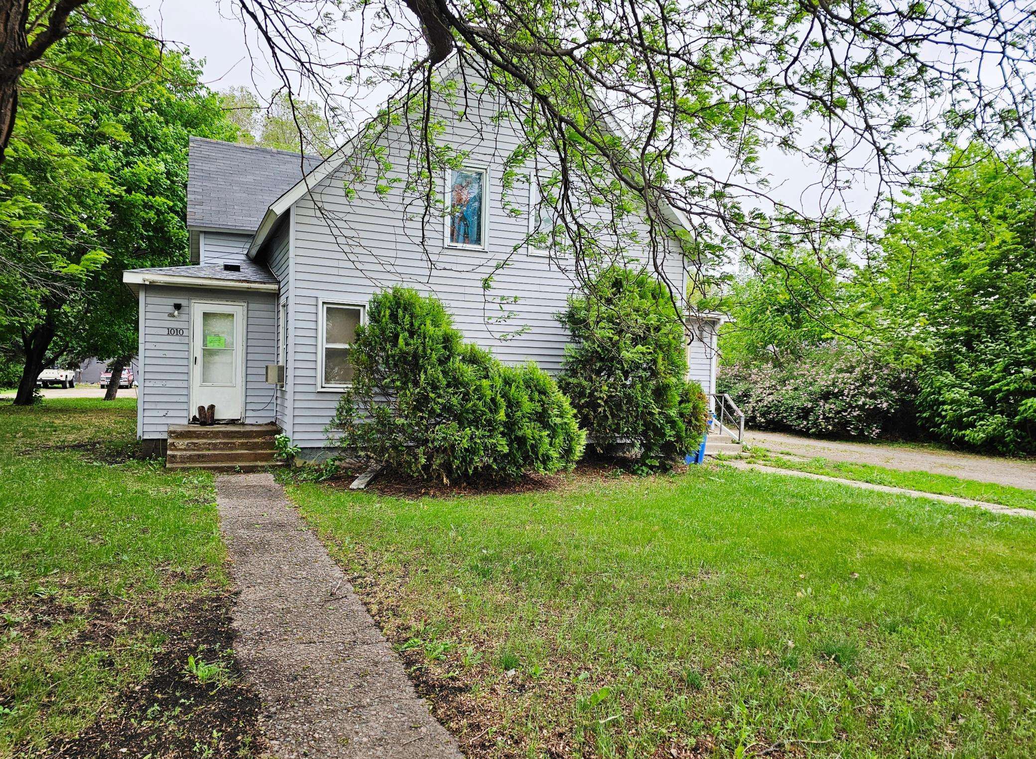 Clarkfield, MN 56223,1008 & 1010 11th AVE