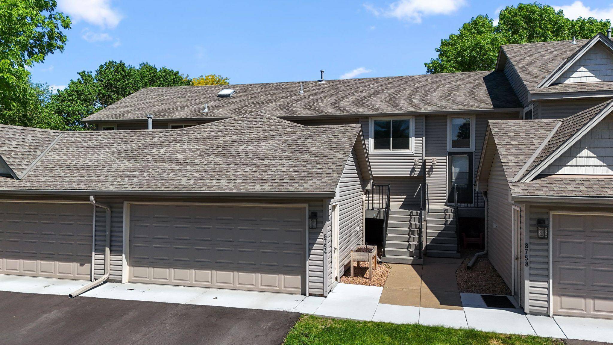 Maple Grove, MN 55369,8754 Cottonwood LN N