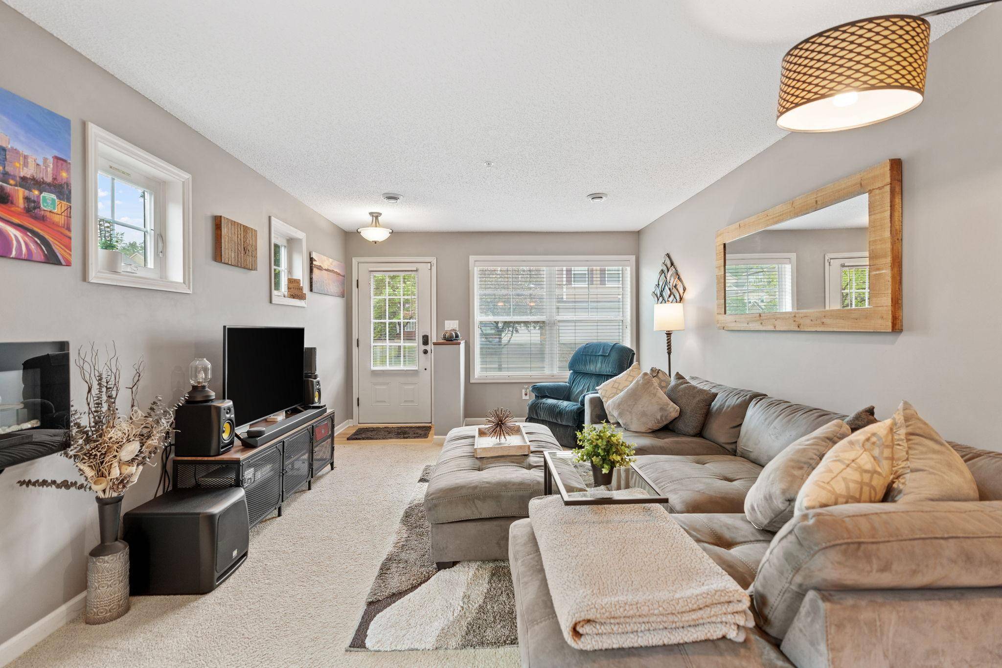 Eagan, MN 55122,2119 Cedar Grove TRL
