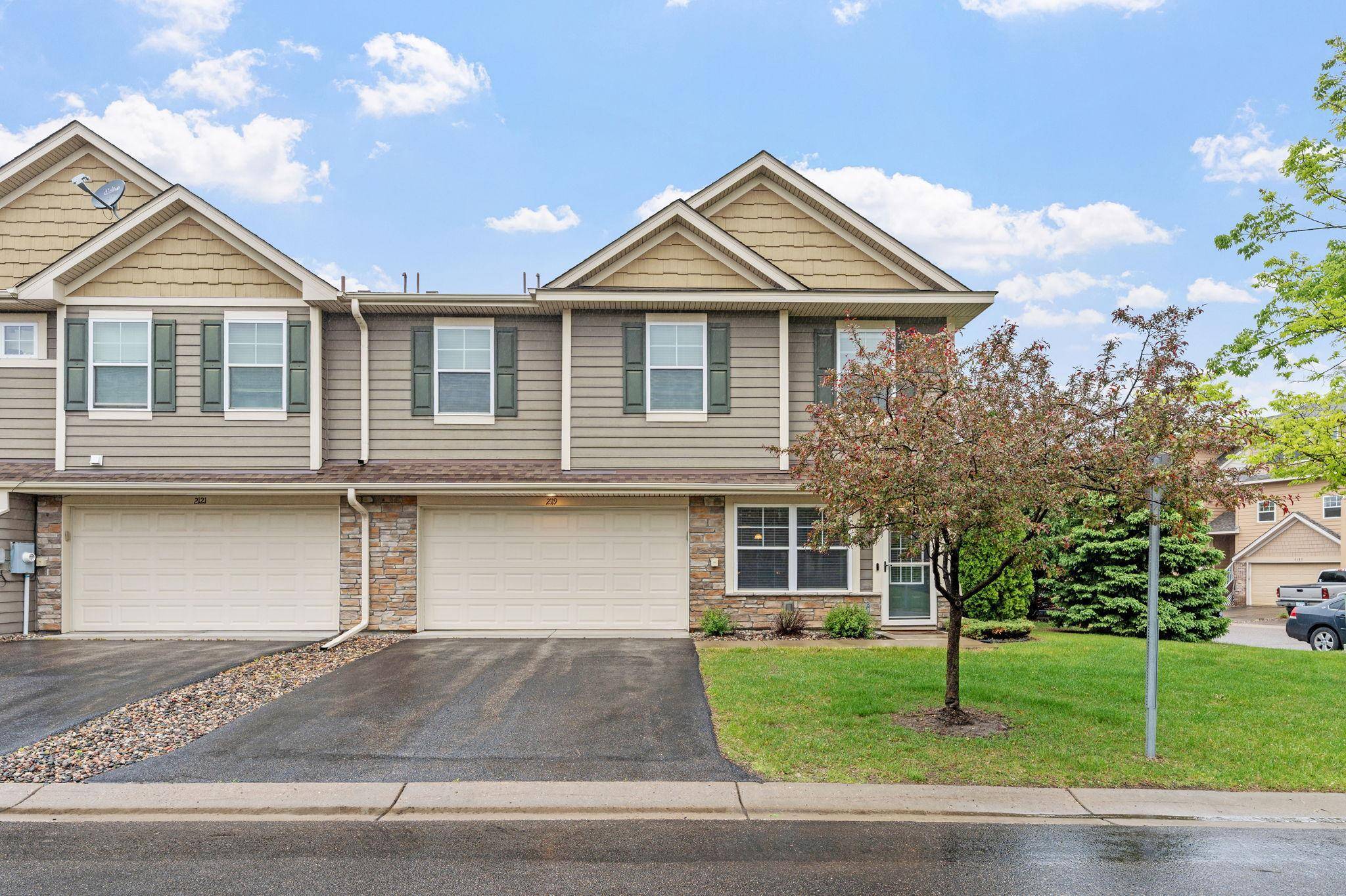 Eagan, MN 55122,2119 Cedar Grove TRL