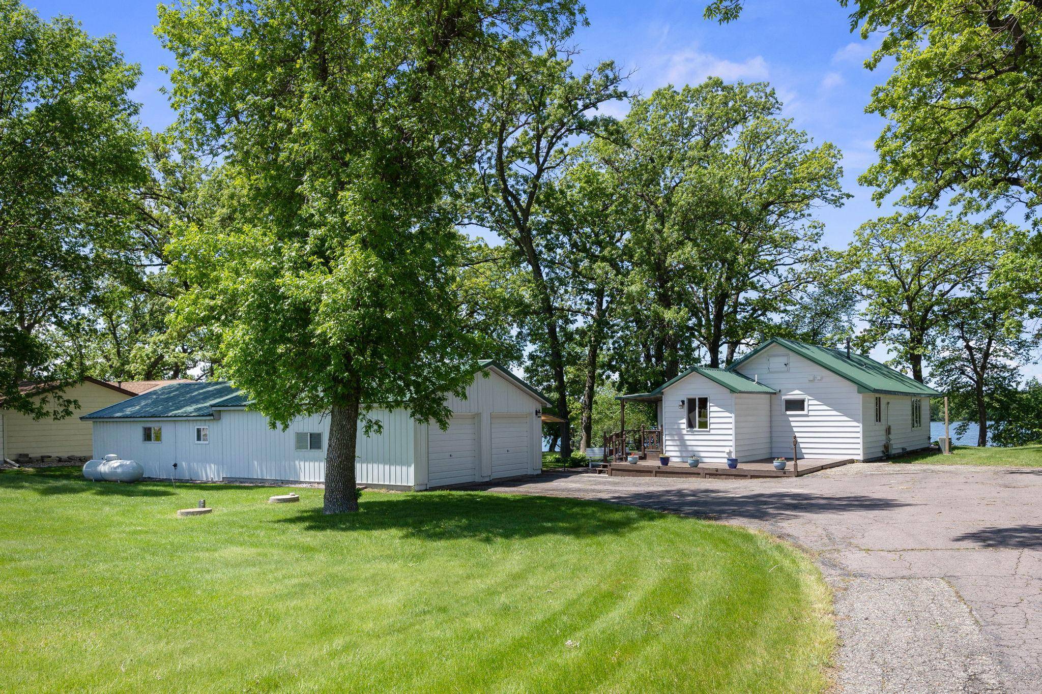Brownton, MN 55312,10987 State Hwy 15