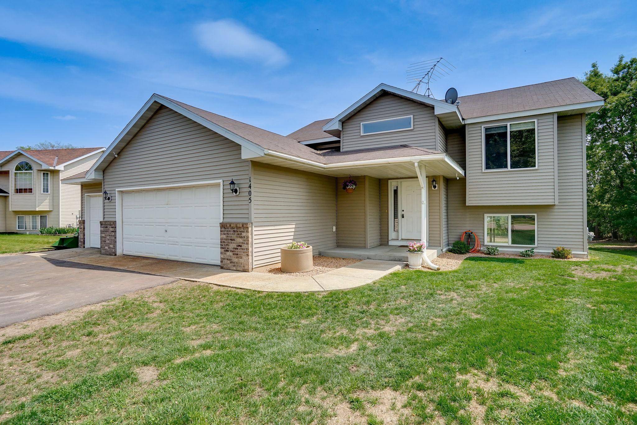 Princeton, MN 55371,1405 S 5th ST