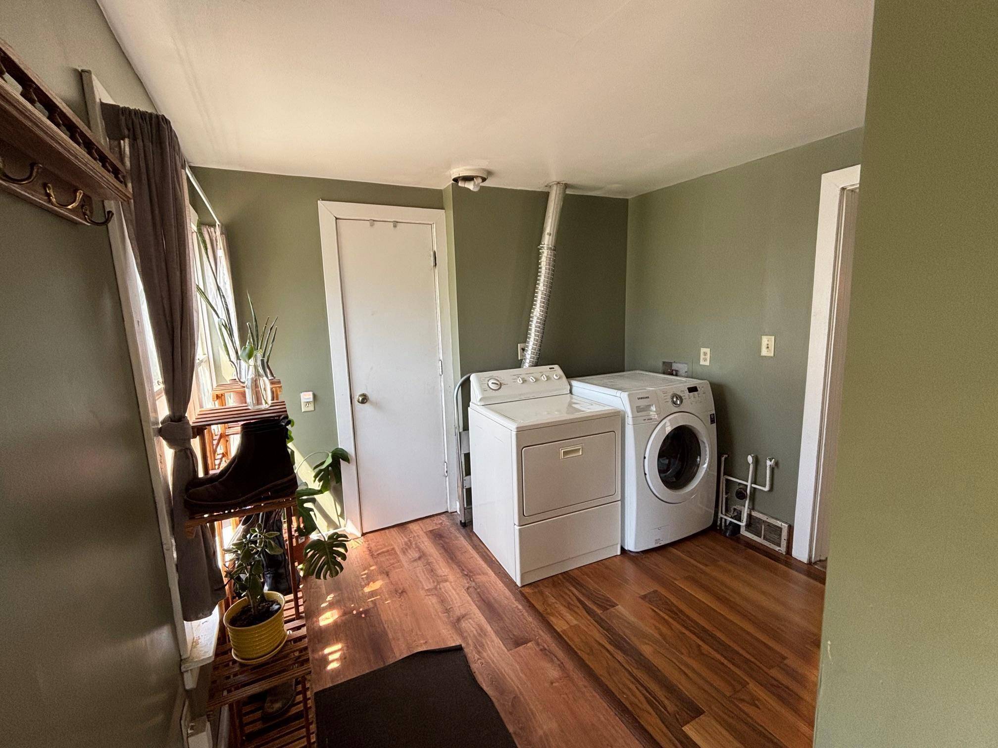 North Saint Paul, MN 55109,2428 14th AVE E