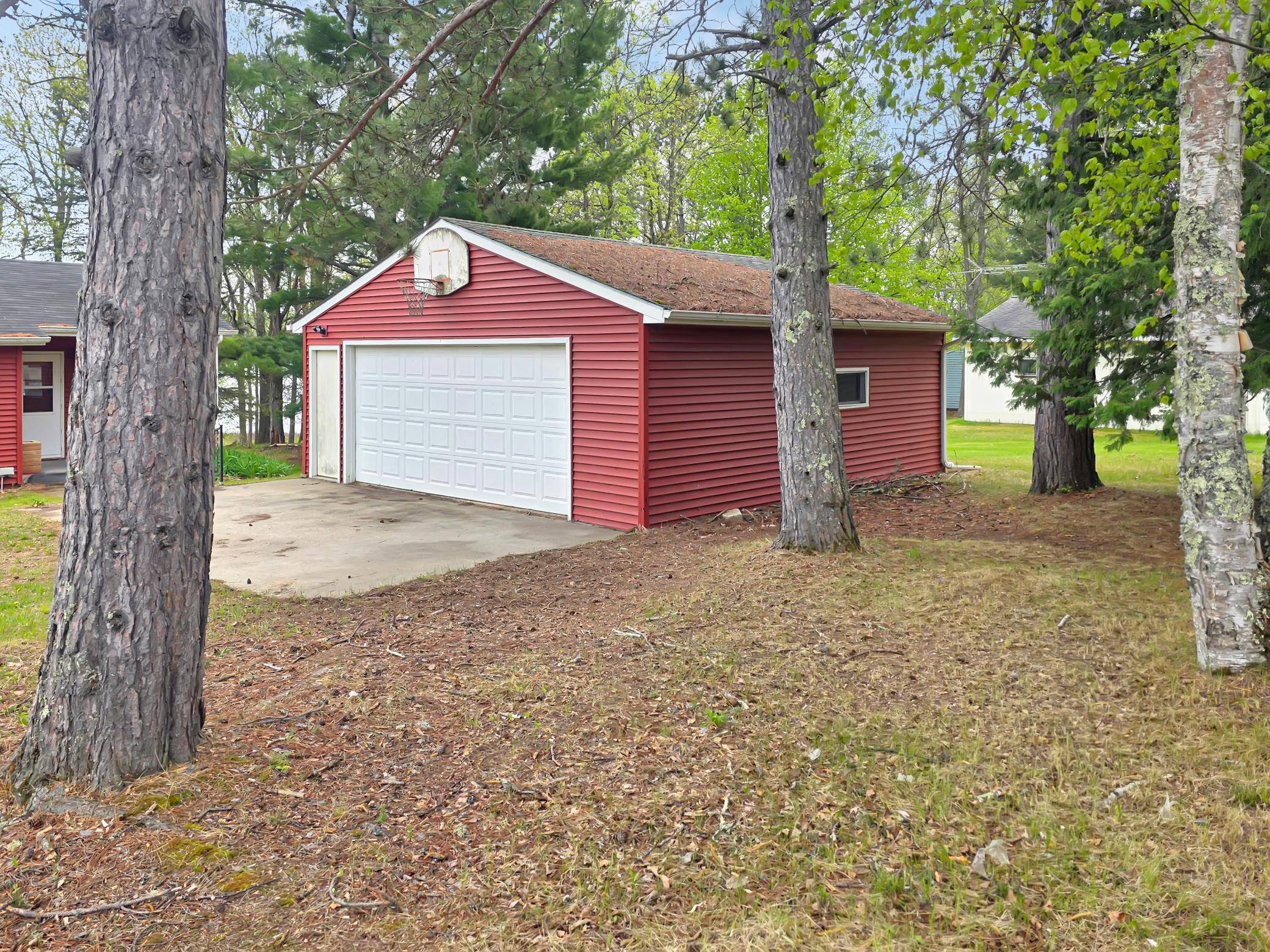 Bovey, MN 55709,39692 Scenic Hwy 7