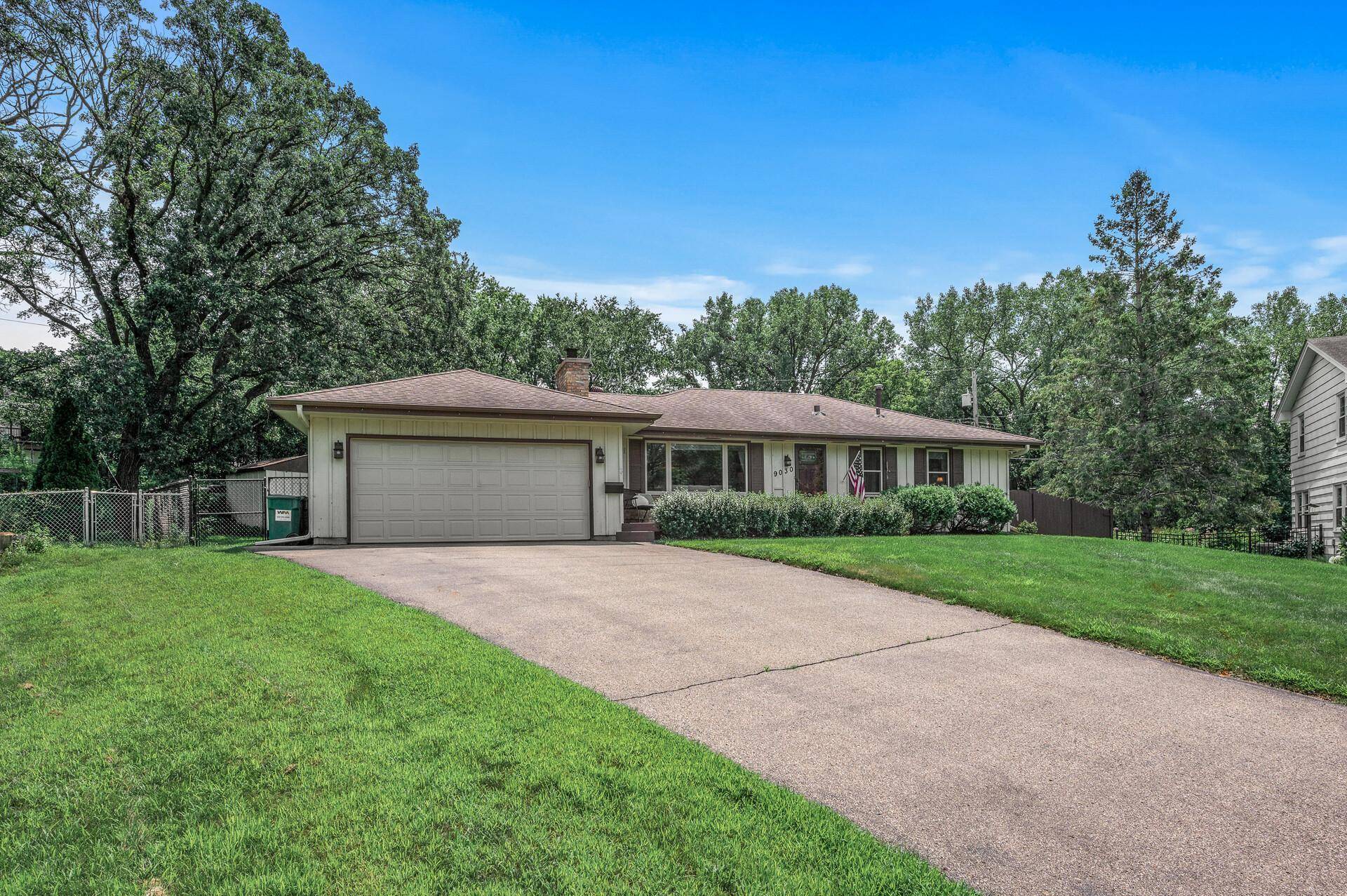 Bloomington, MN 55437,9030 Kell CIR