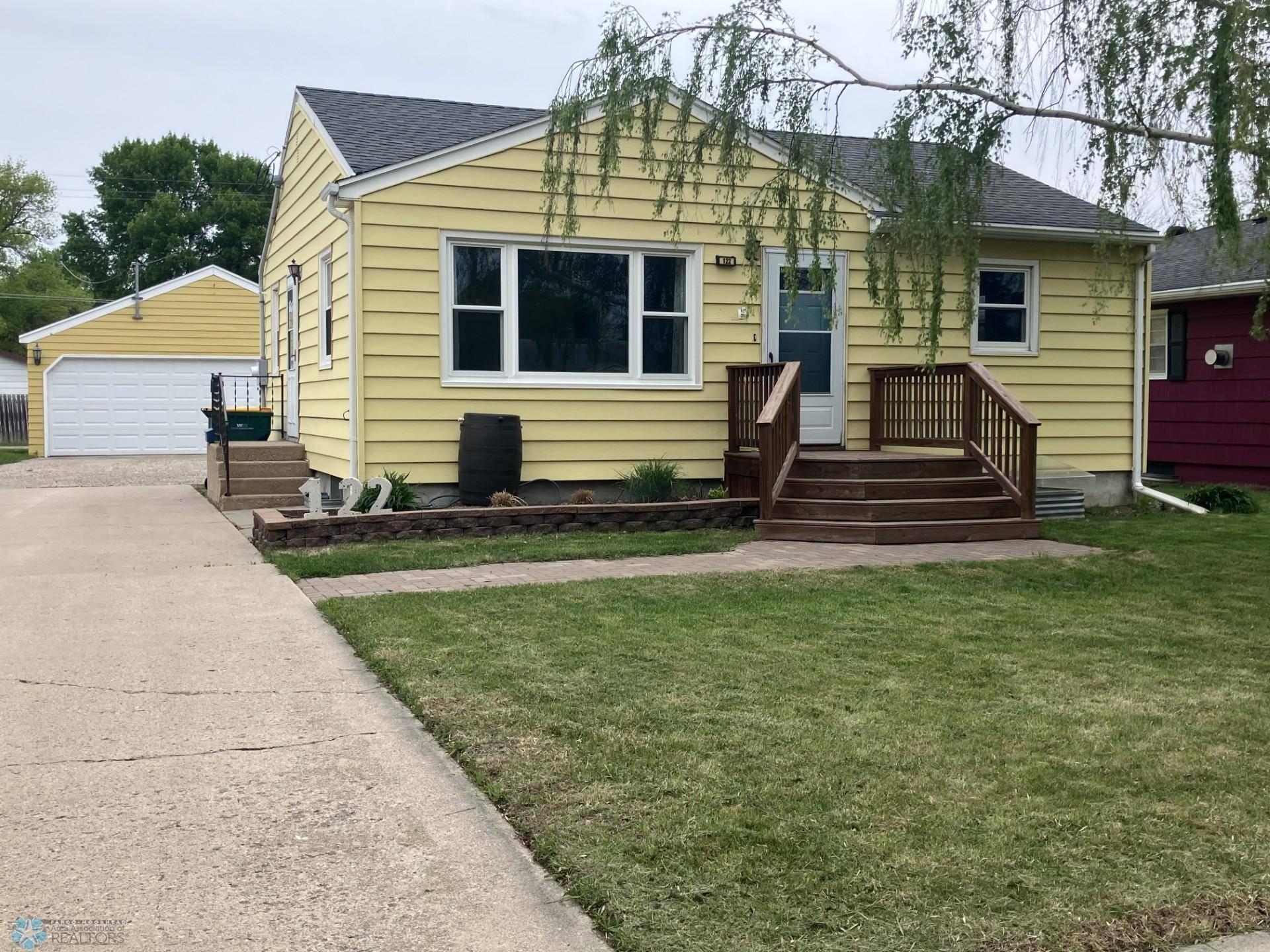 West Fargo, ND 58078,122 4th AVE W