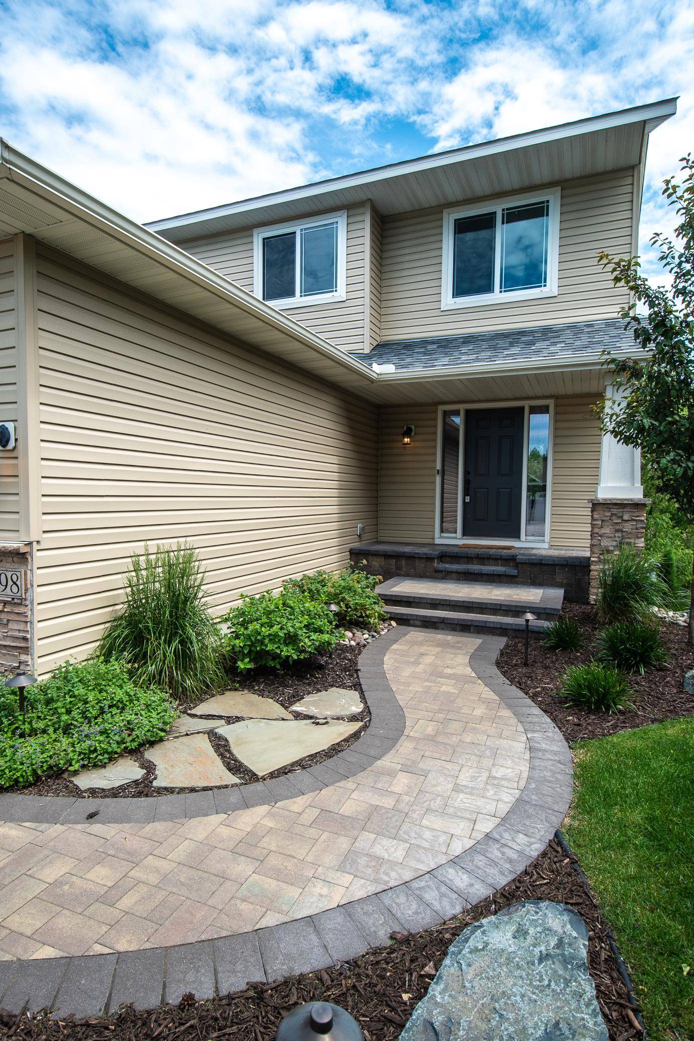 Watertown, MN 55388,798 Forest Hills LN
