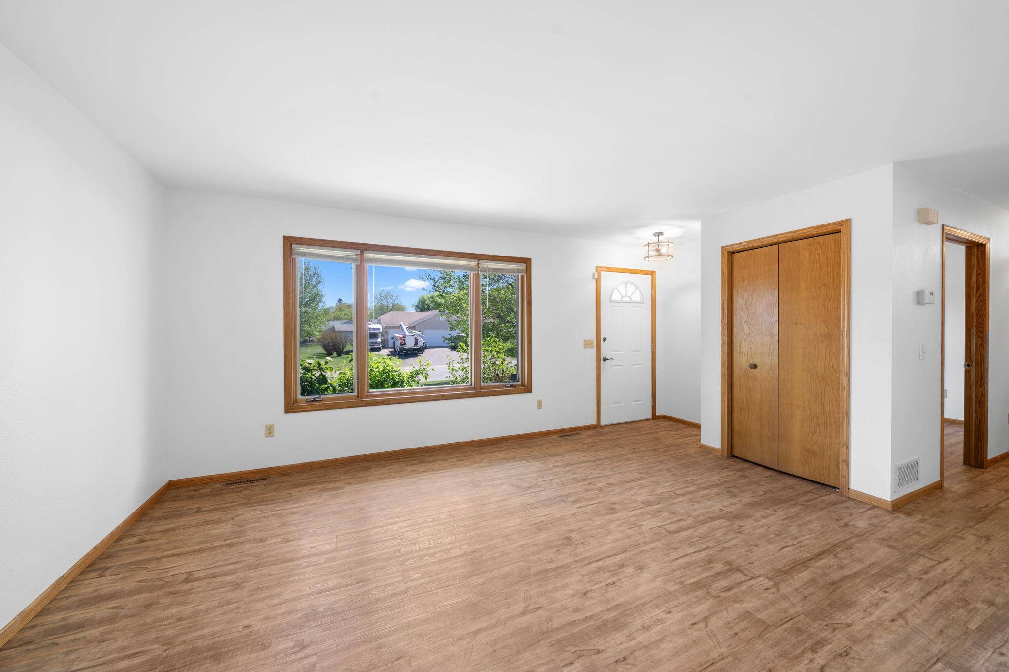 North Branch, MN 55056,39094 Riverside CT