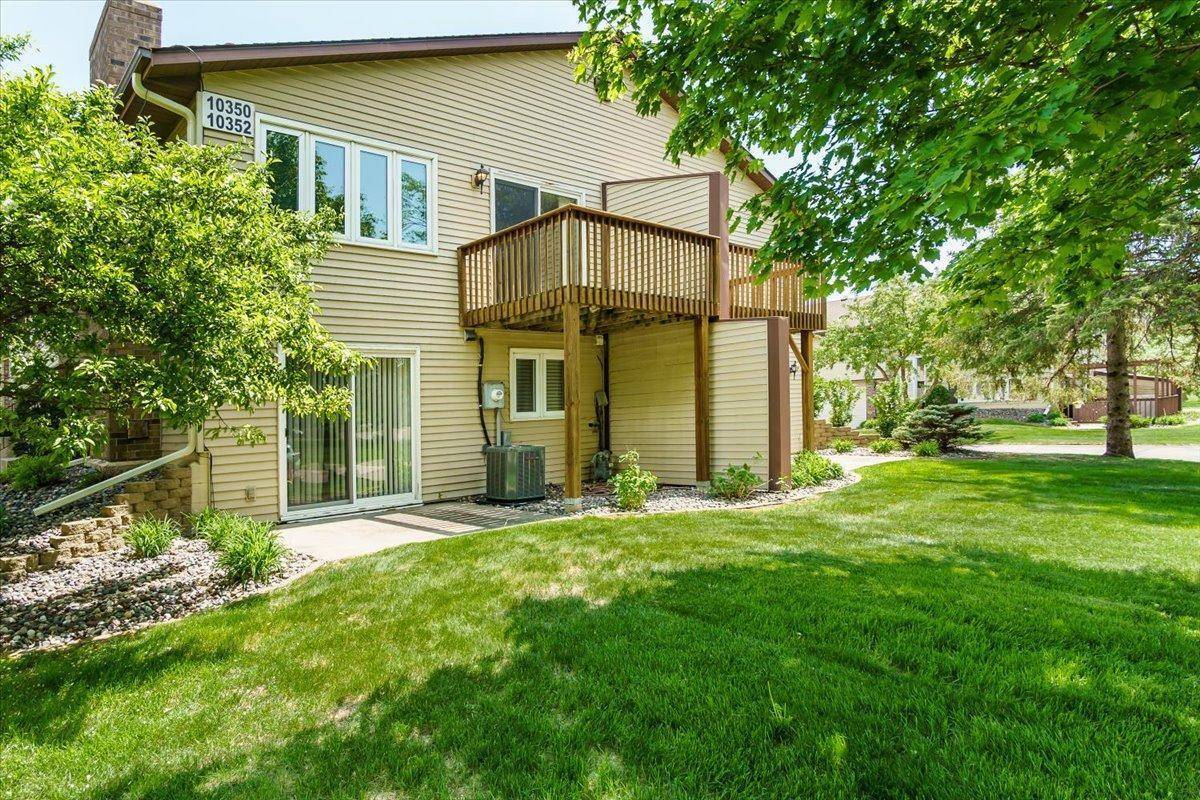 Eden Prairie, MN 55347,10350 Balsam LN