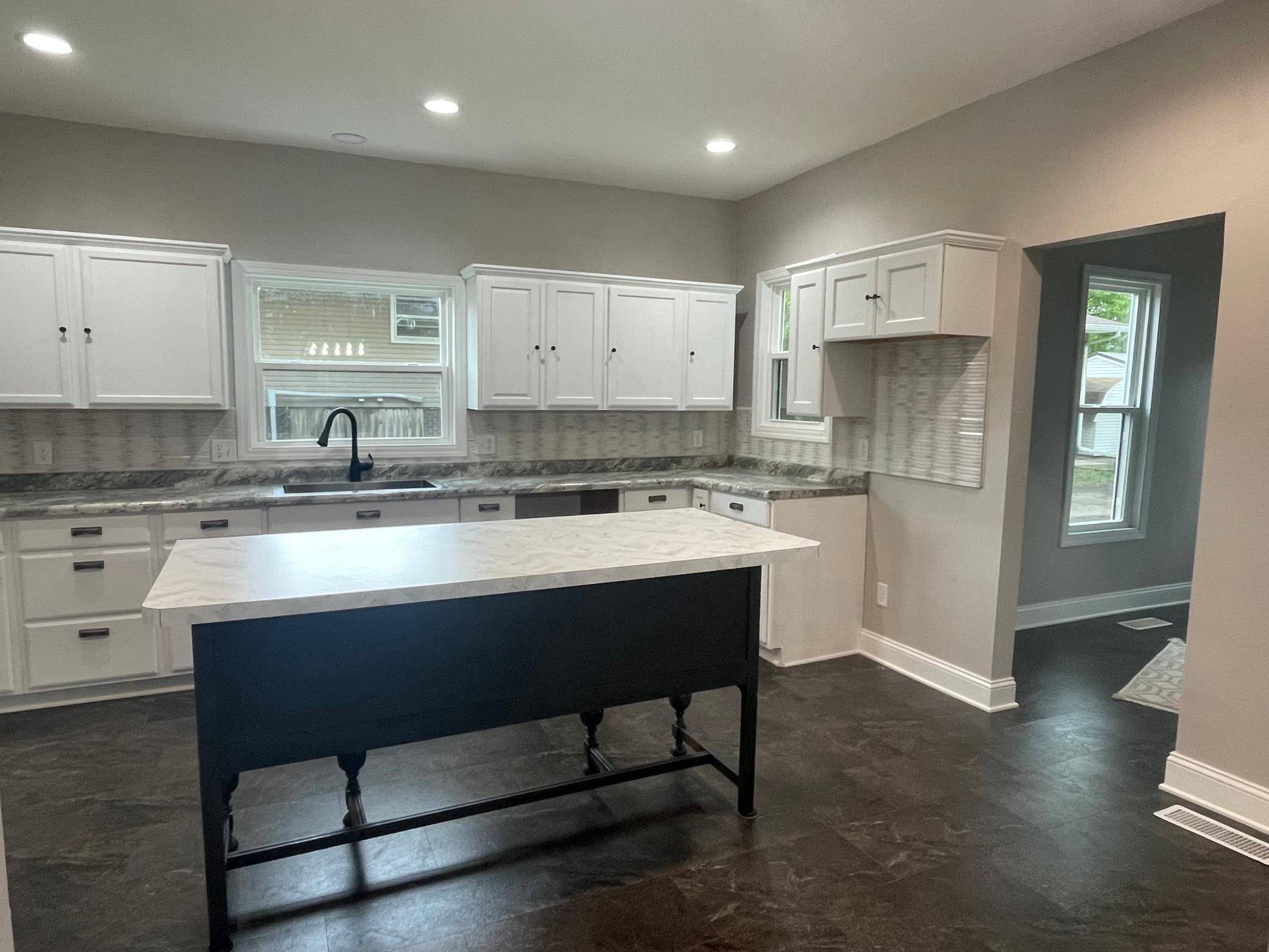 Marshall, MN 56258,309 S 4th ST