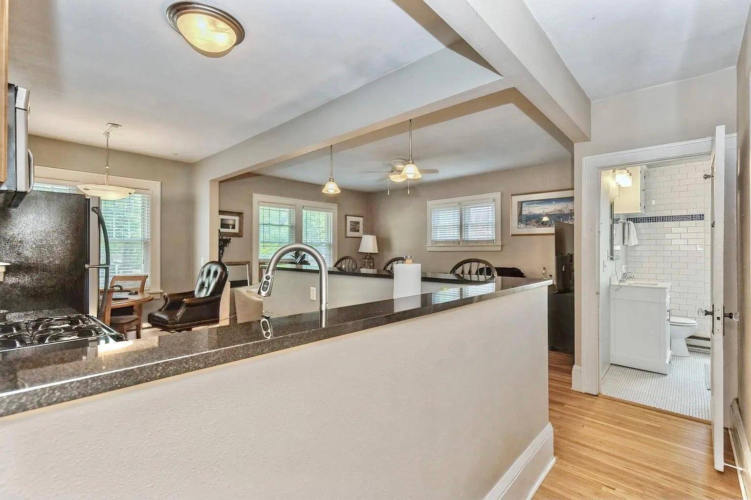 Minneapolis, MN 55408,3520 Emerson AVE S #202