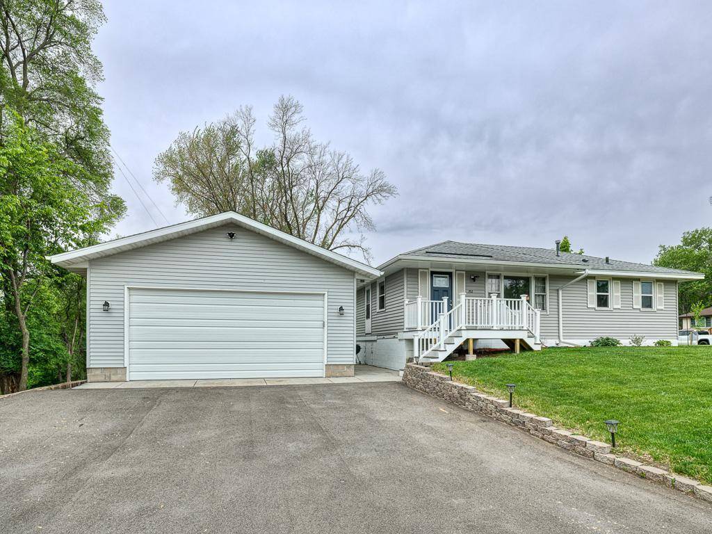 Blaine, MN 55434,752 109th AVE NE
