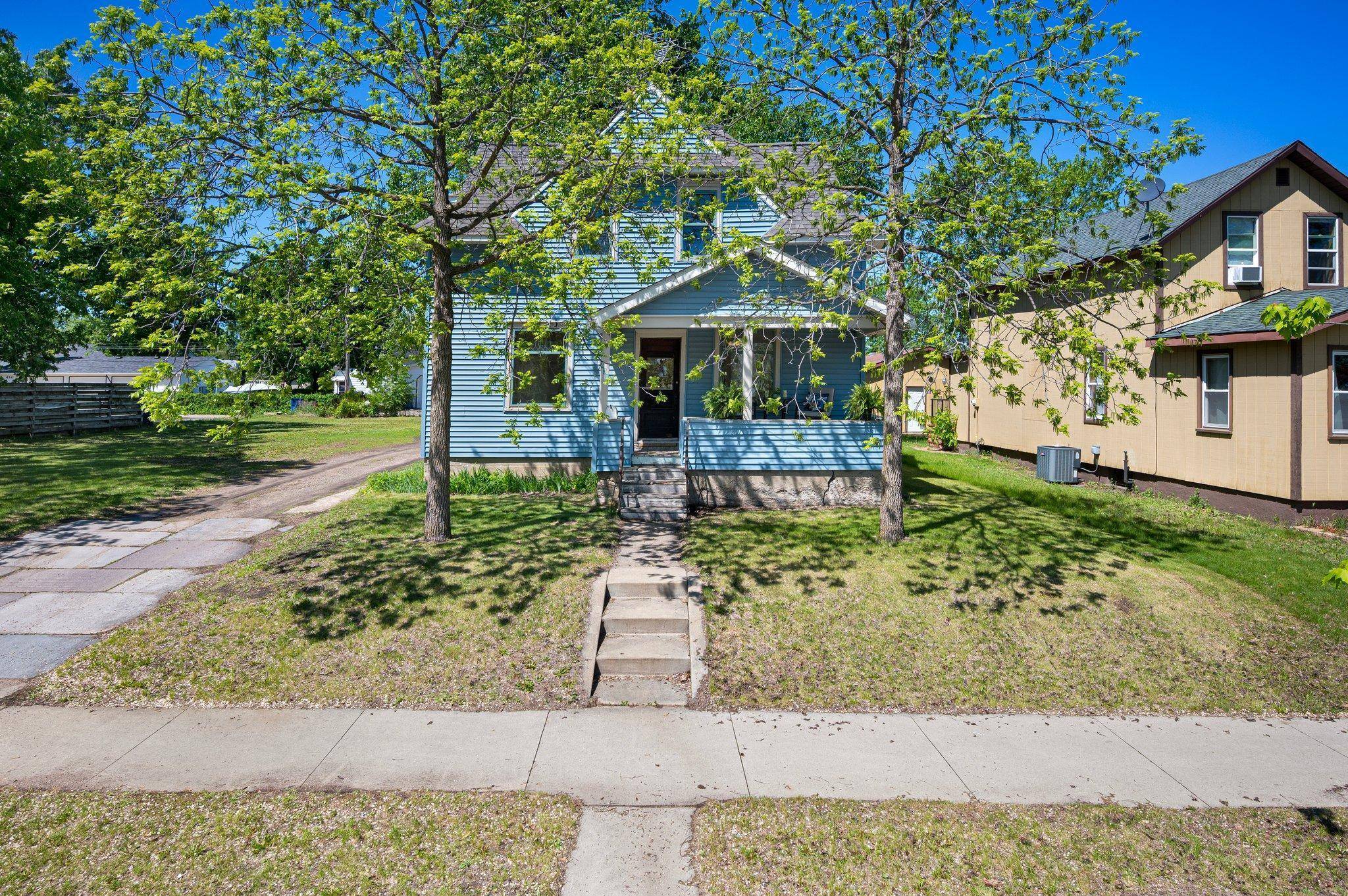 Saint Cloud, MN 56303,431 19 1/2 AVE N