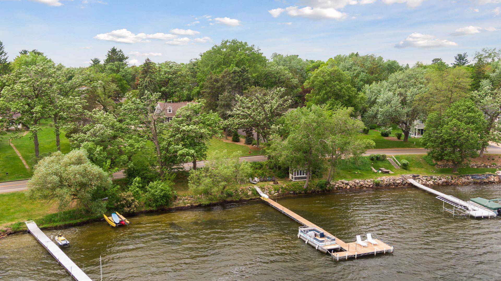 White Bear Lake, MN 55110,5275 W Bald Eagle BLVD