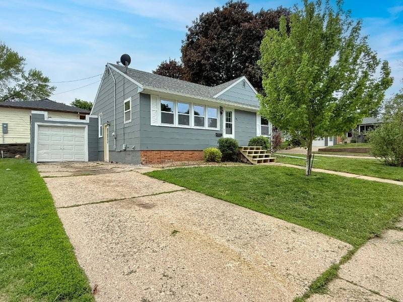 Fairmont, MN 56031,306 Blinkman ST
