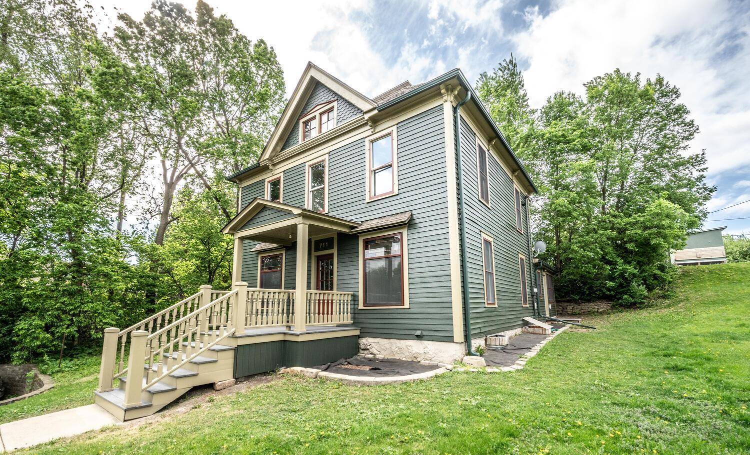 Northfield, MN 55057,711 2nd ST W