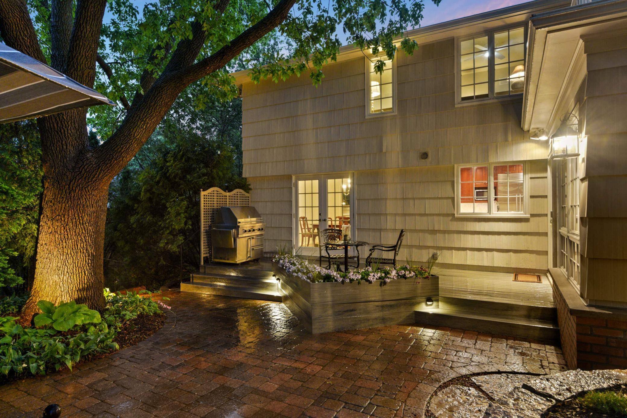 Edina, MN 55436,5705 Camelback DR