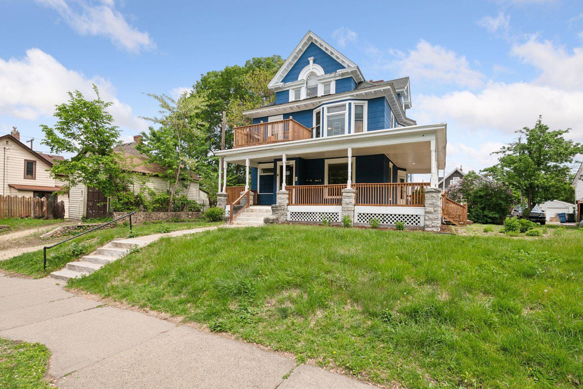 Minneapolis, MN 55408,2613 Bryant AVE S