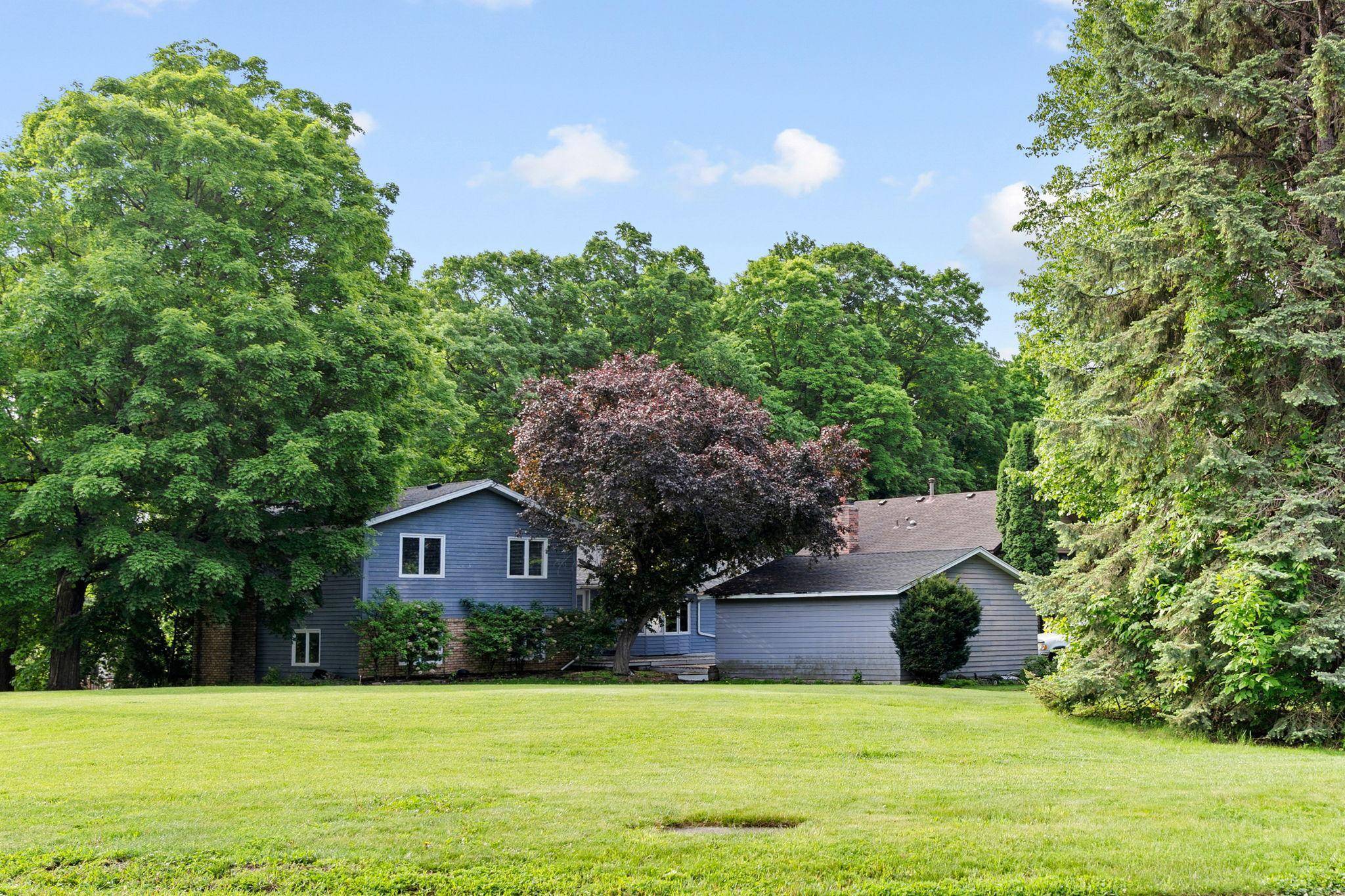 Maple Grove, MN 55311,6880 Sunnyslope DR