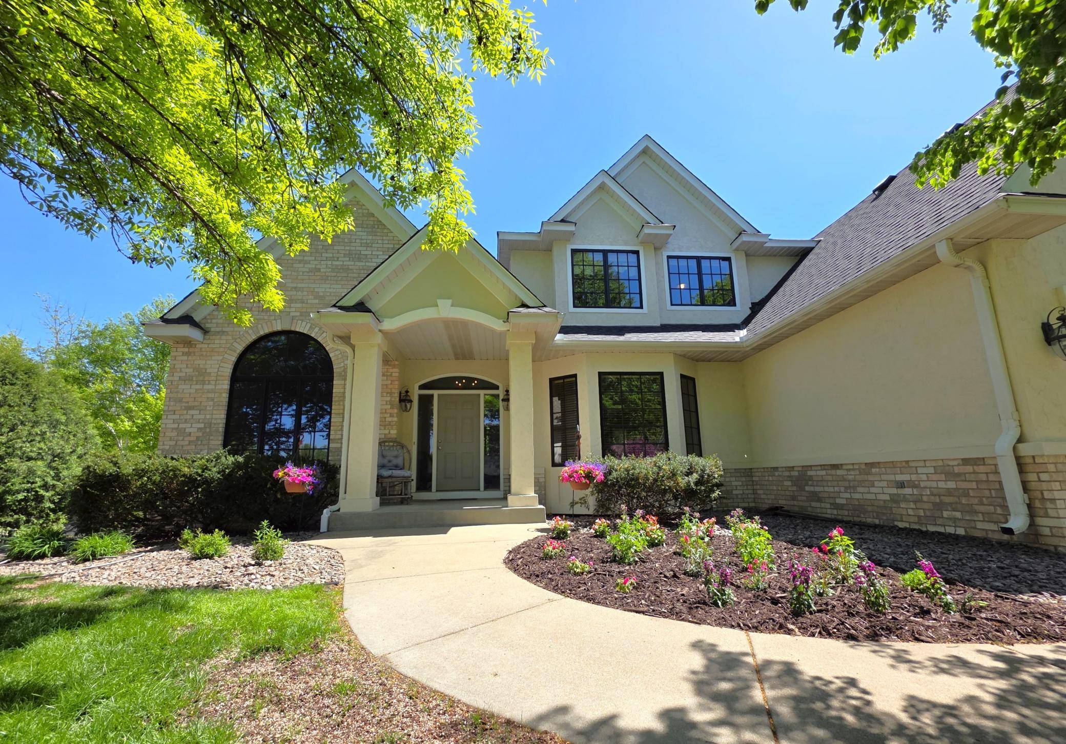 Eagan, MN 55123,842 Bald Lake CT