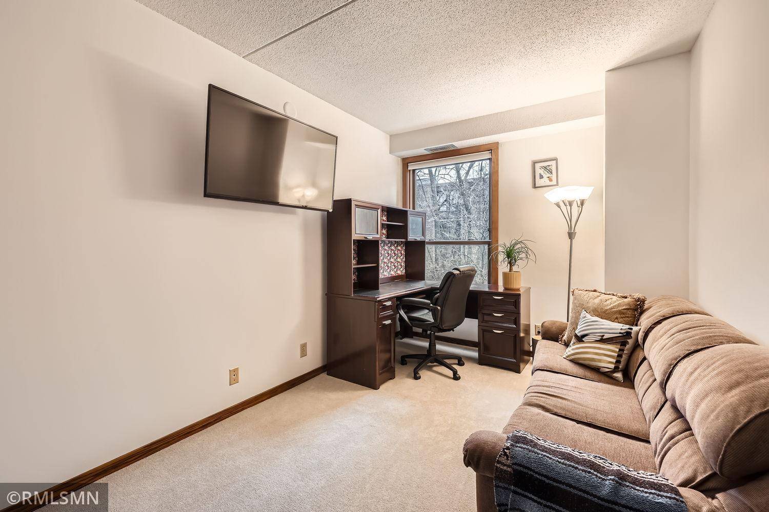 Edina, MN 55436,6710 Vernon AVE S #307