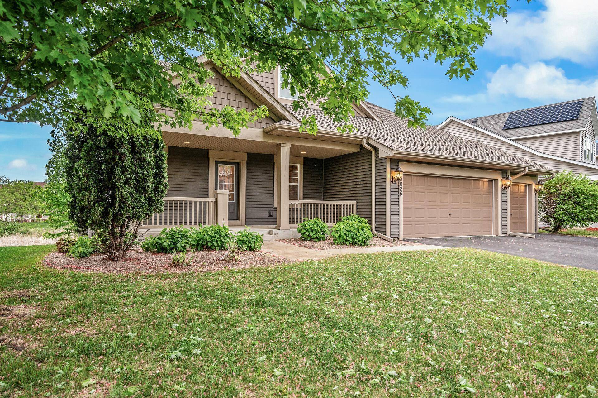 Brooklyn Park, MN 55443,10025 Toledo DR N