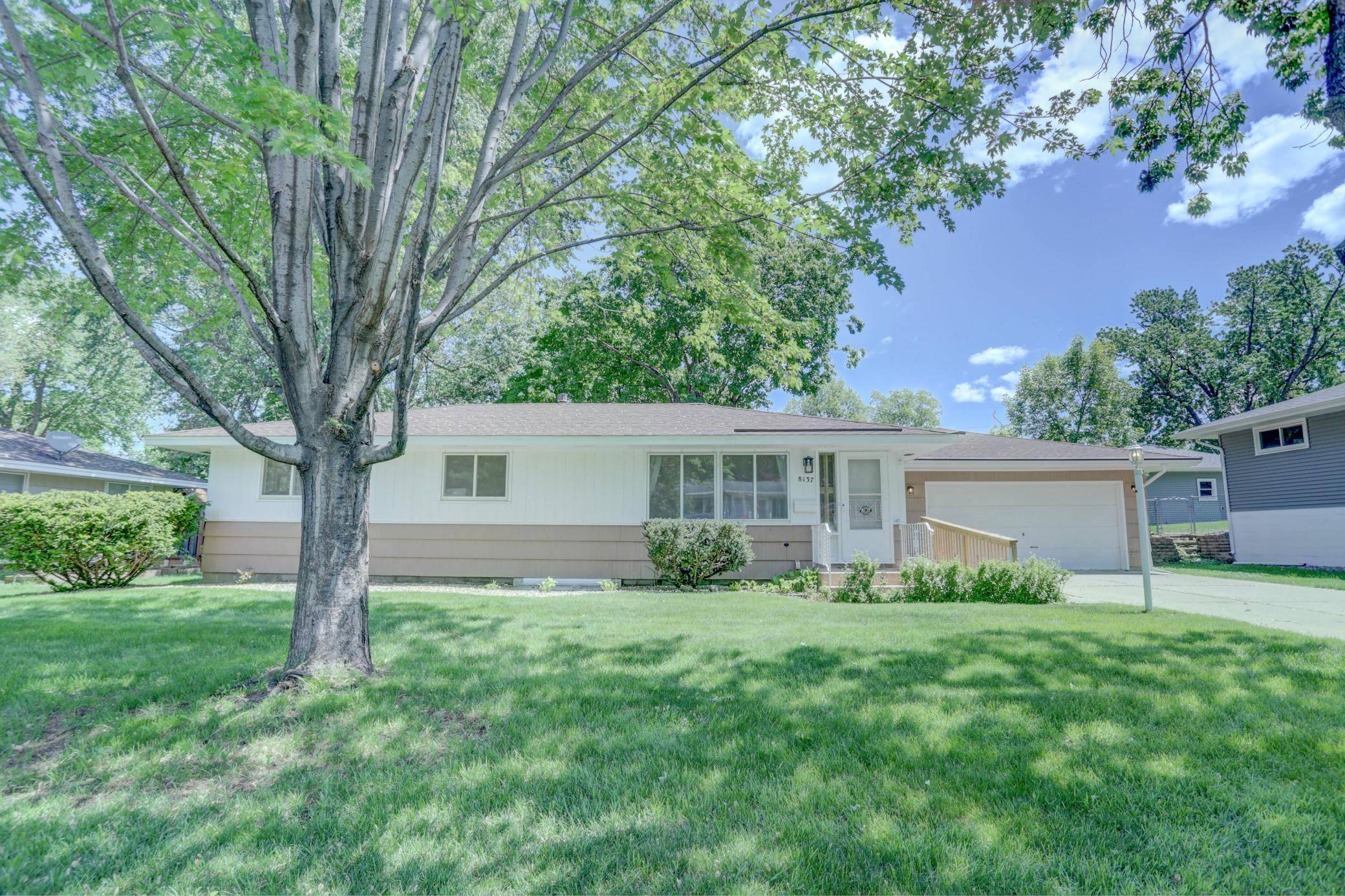 Bloomington, MN 55431,8137 Vincent AVE S
